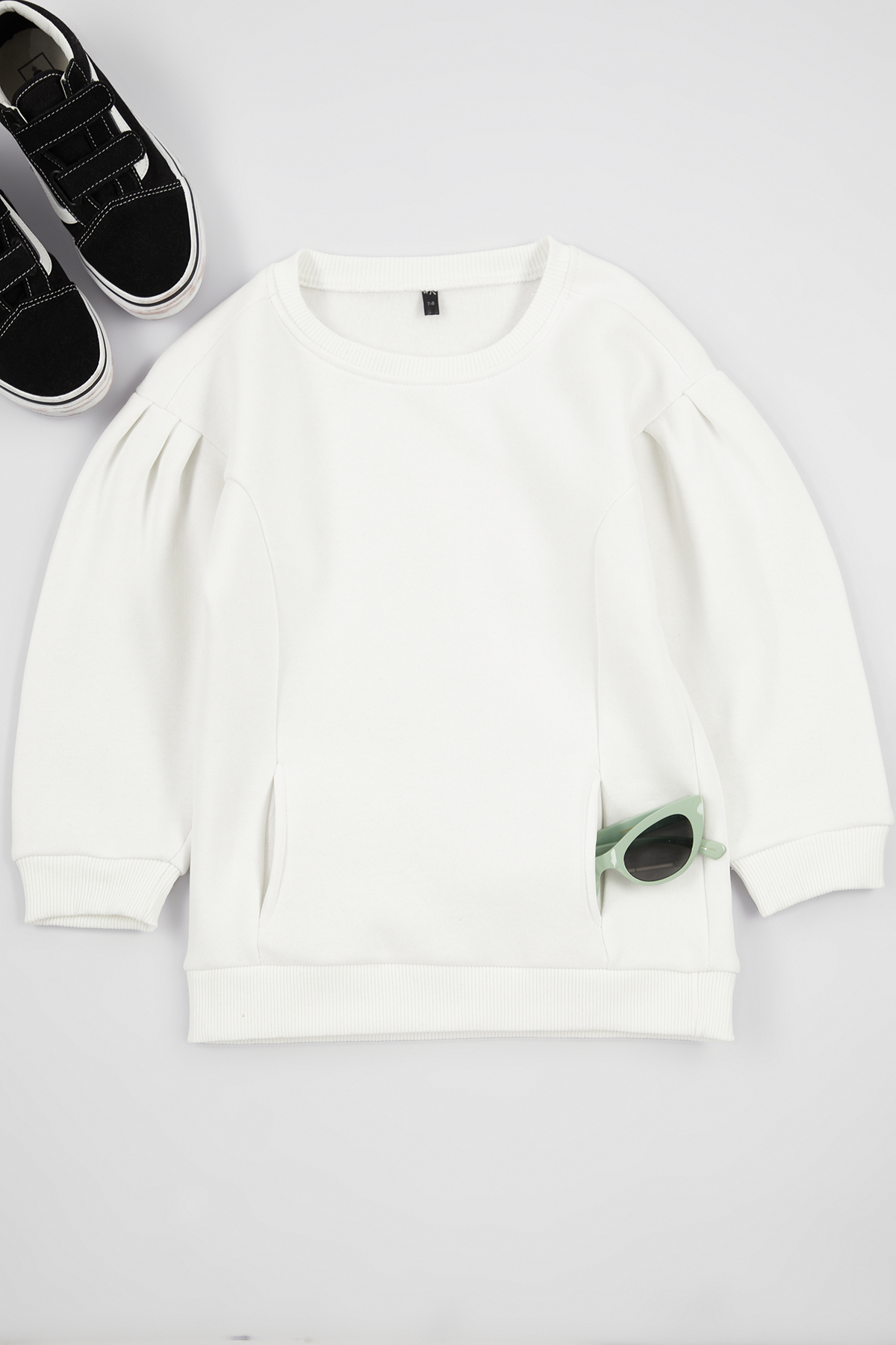 Trendyolmilla Kids Ekru Kız Çocuk Kol Büzgülü Cepli Örme Sweatshirt TKDAW25SW00025