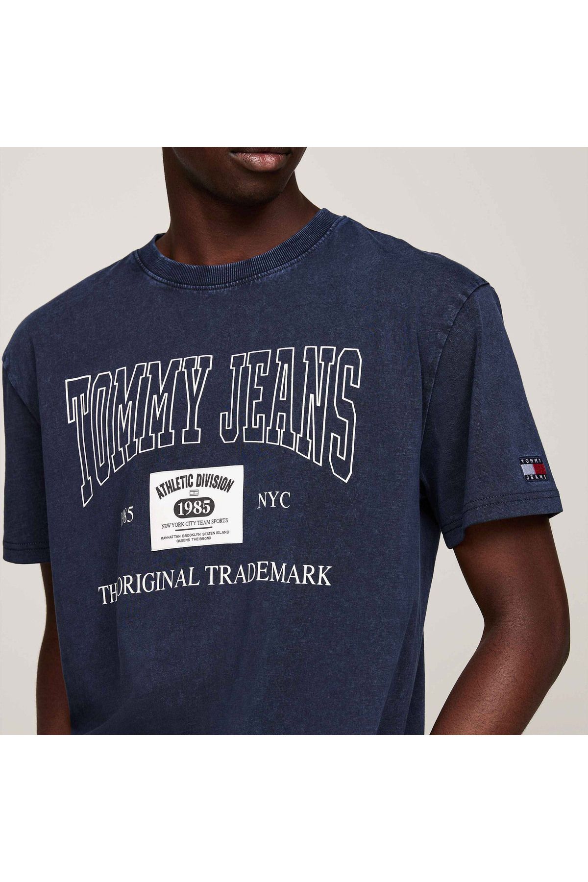 Tommy Hilfiger Tommy Jeans Reg Archive Erkek Mavi T Shirt Erkek Giyim