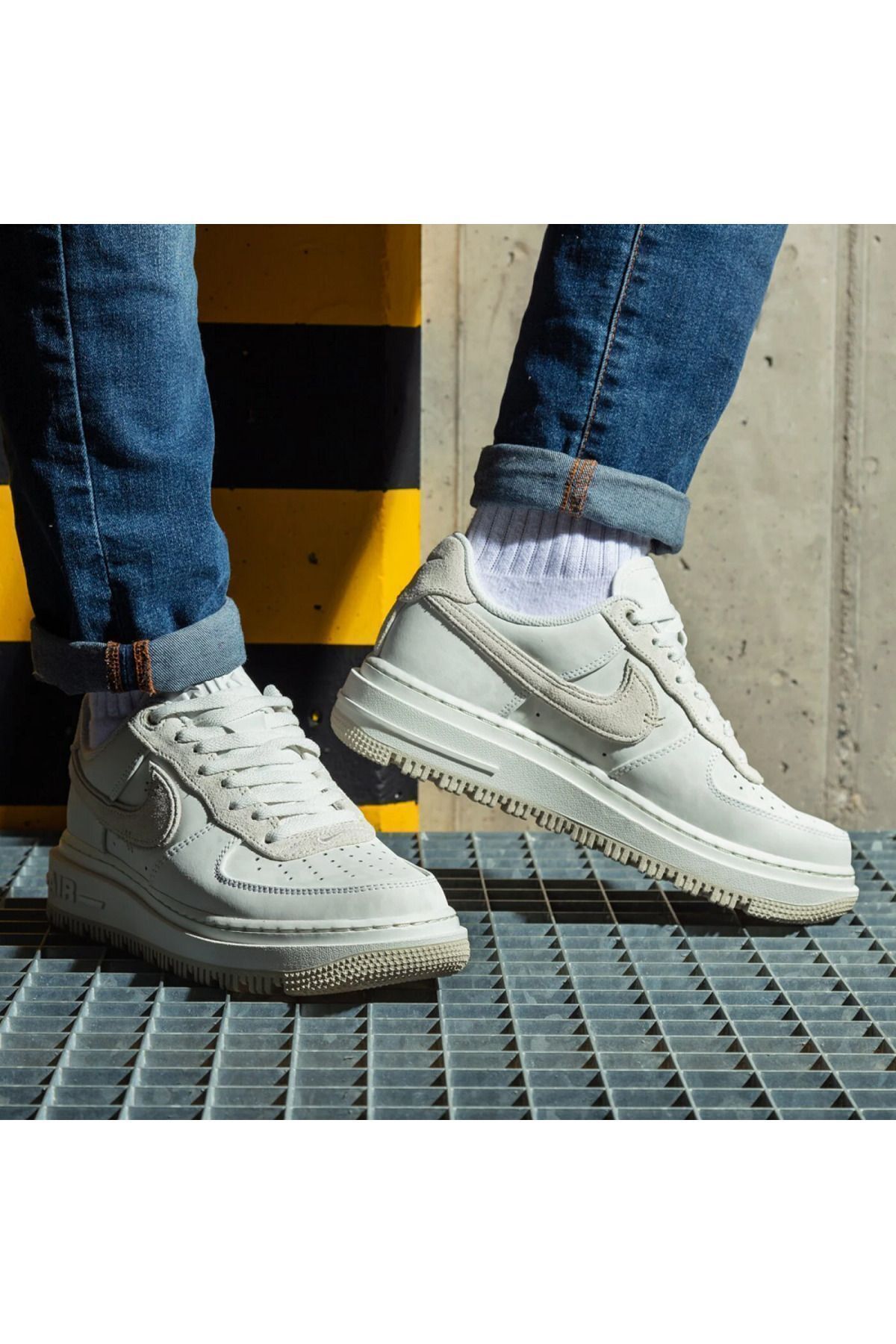 Nike-Air Force 1 Luxe Men's Shoes 2