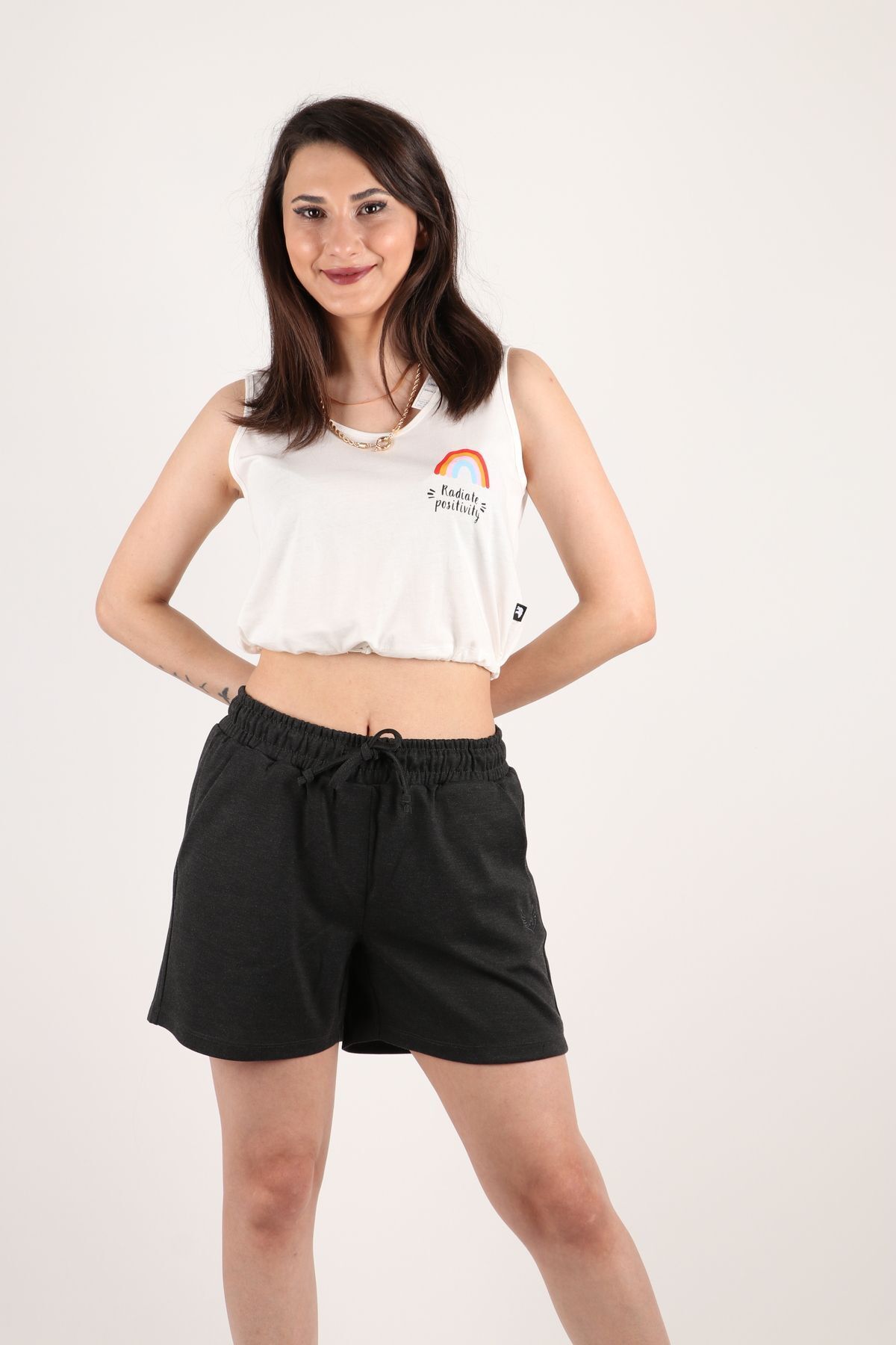complete the look image