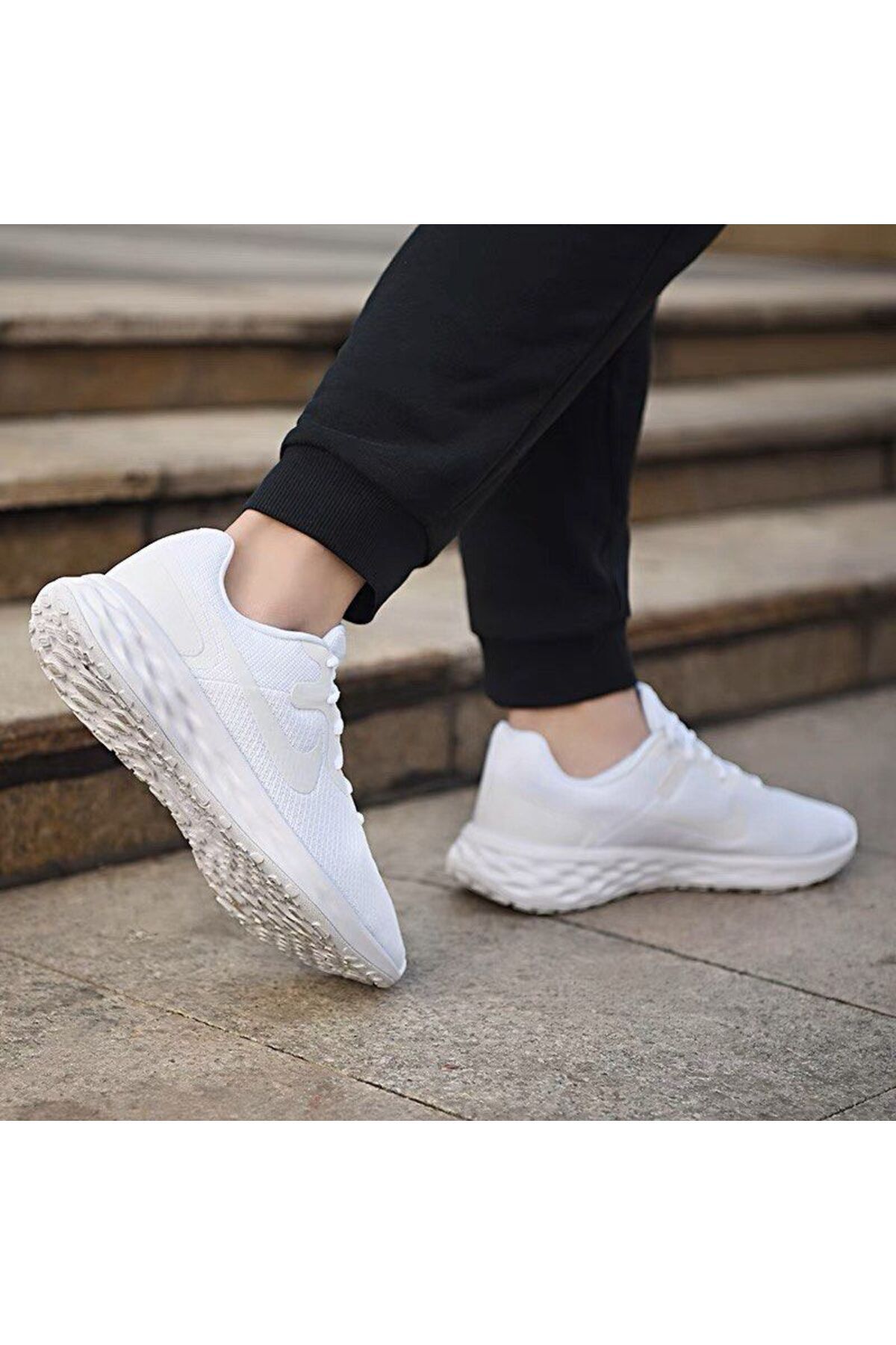 کفش پیاده روی سفید مردانه Revoltio ، n 6 ورزشی Next Nature Nike