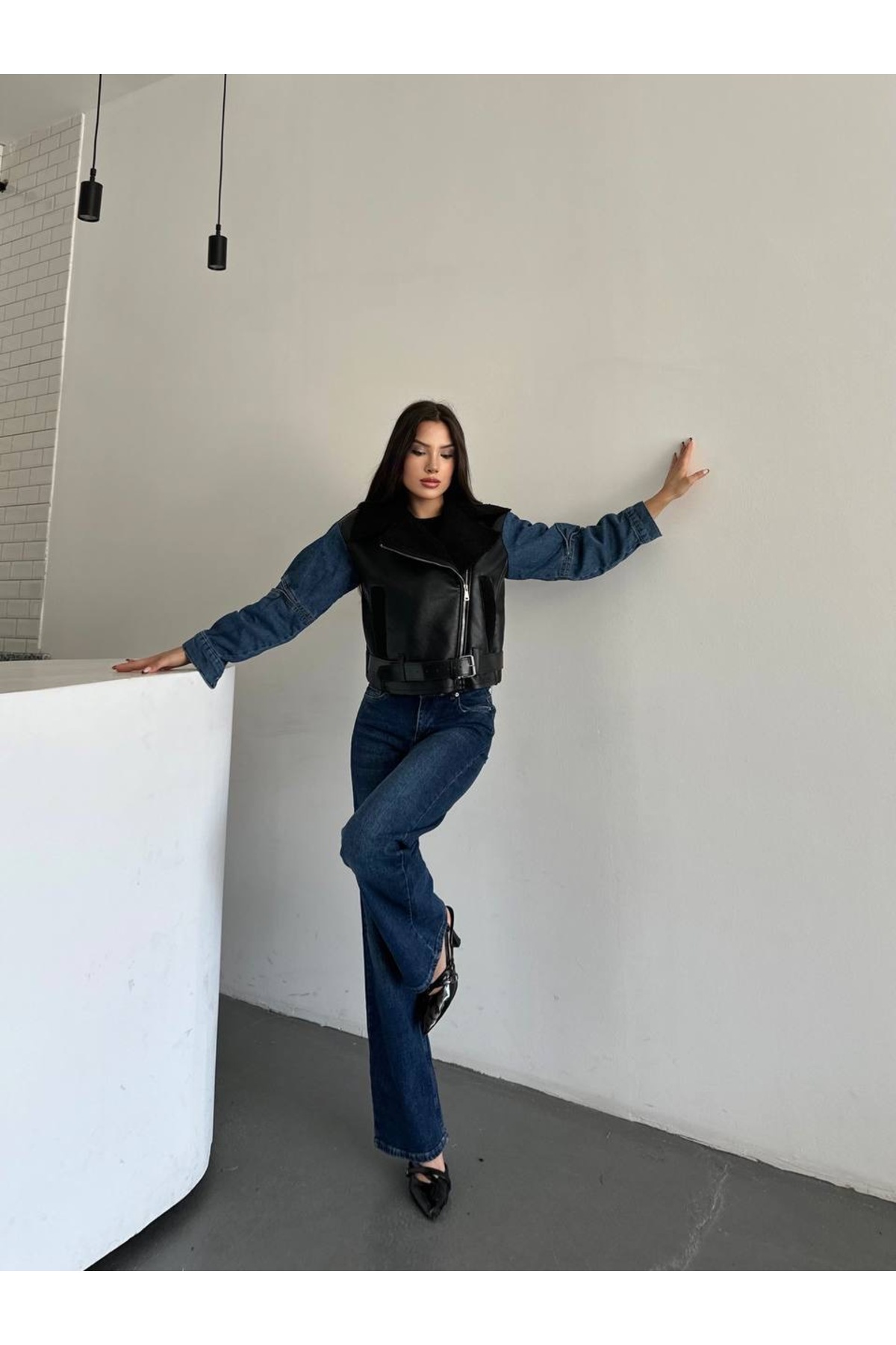 Kolları Kot Detaylı Oversize Deri Lamineli Peluş Ceket - Siyah