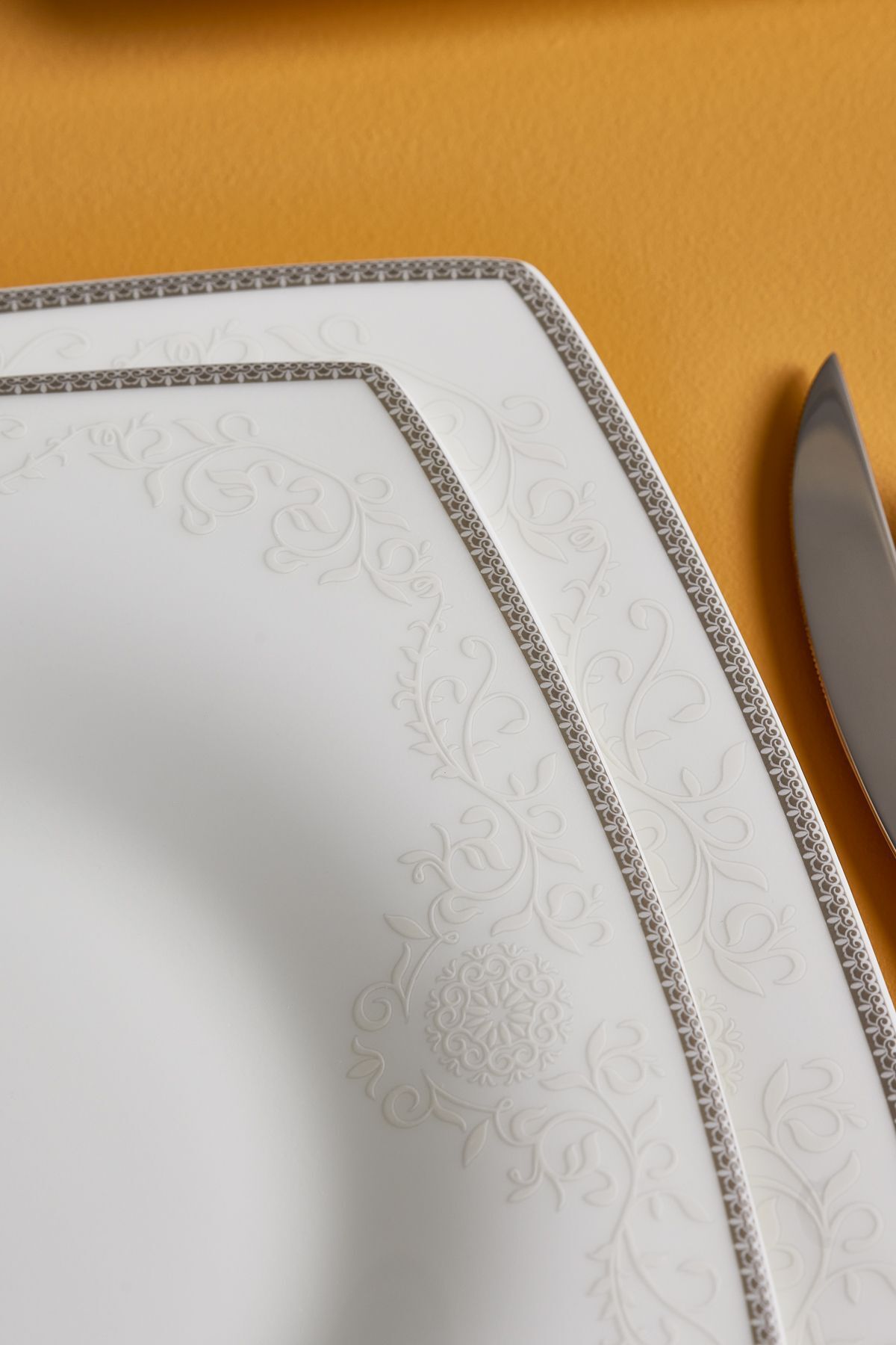 Karaca-Fine Pearl Neklus 58-teiliges quadratisches Esstisch-Set für 12 Personen 5