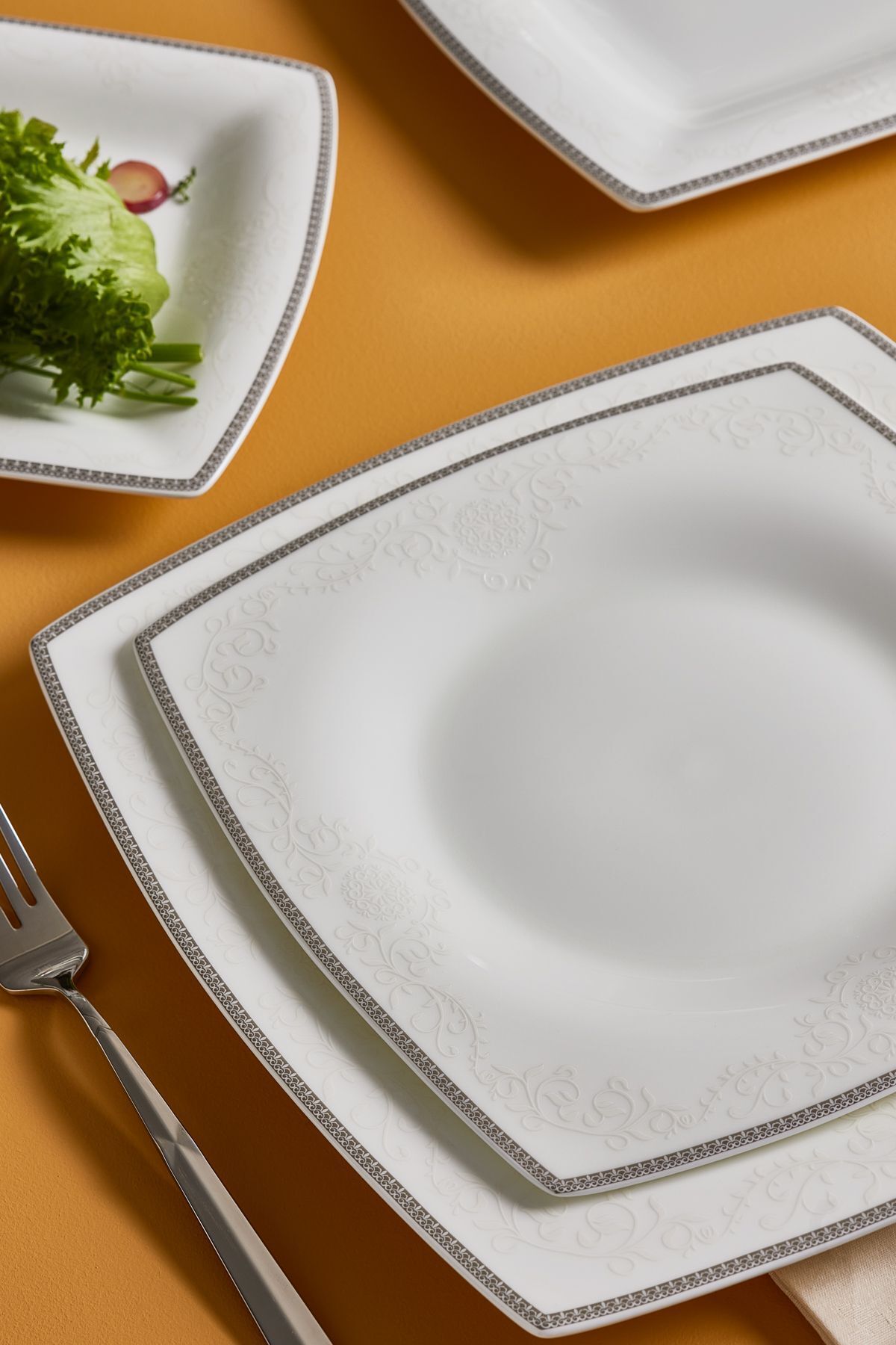 Karaca-Fine Pearl Neklus 58-teiliges quadratisches Esstisch-Set für 12 Personen 4
