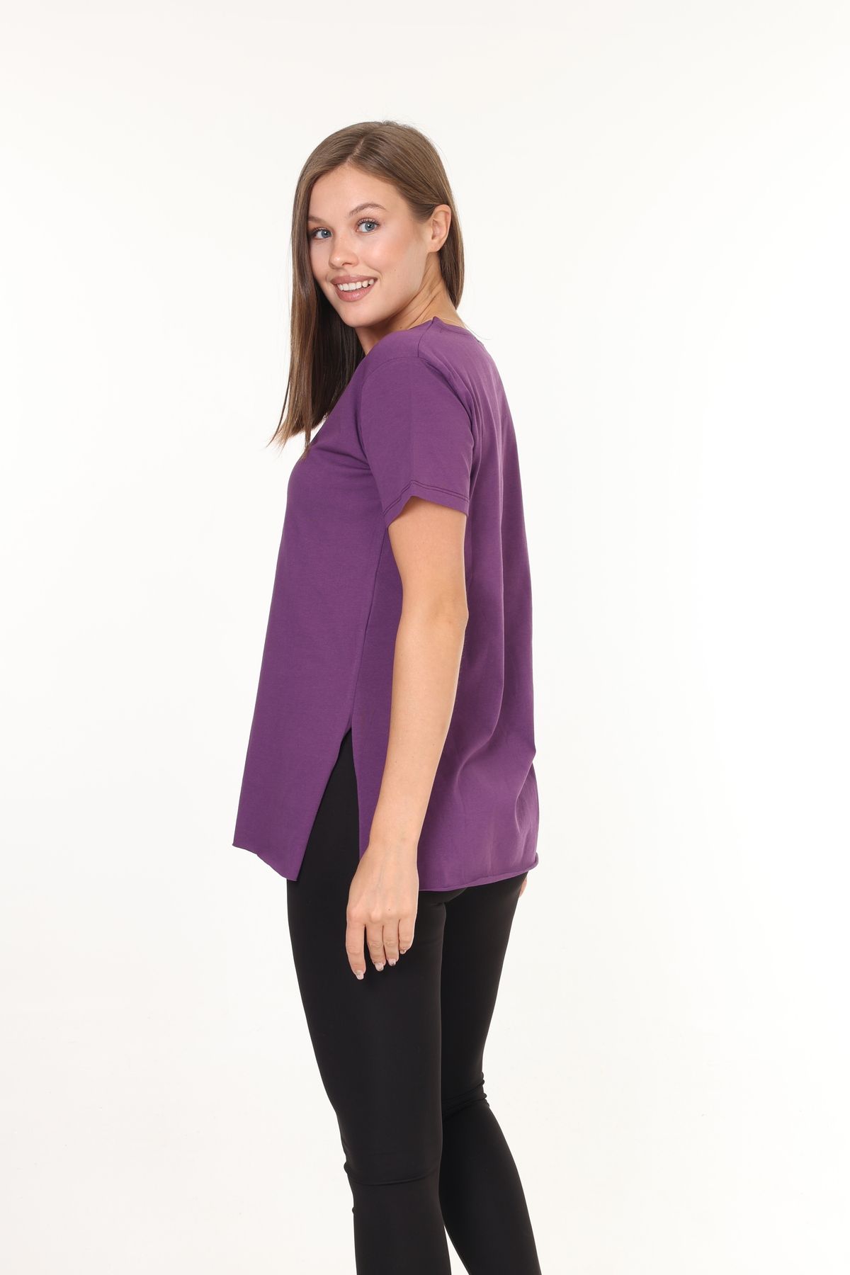 https://cdn.dsmcdn.com/ty1497/product/media/images/prod/QC/20240822/17/35360a47-35a2-3ec8-8a93-2743b9672db6/1_org_zoom.jpg
