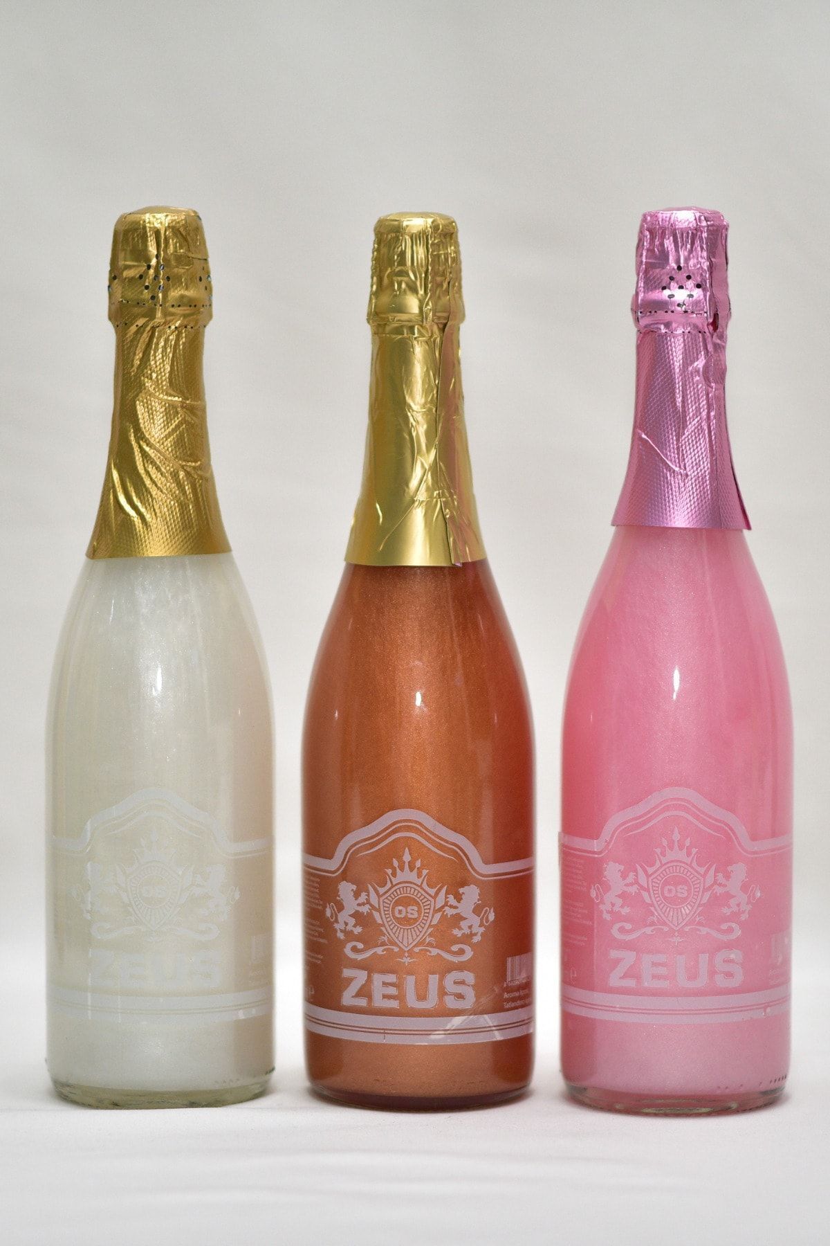 ZEUS Simli Alkolsüz Şampanya**- 3'lü Paket (HİNDİSTAN CEVİZİ, KARIŞIK MEYVE VE ÇİLEK)