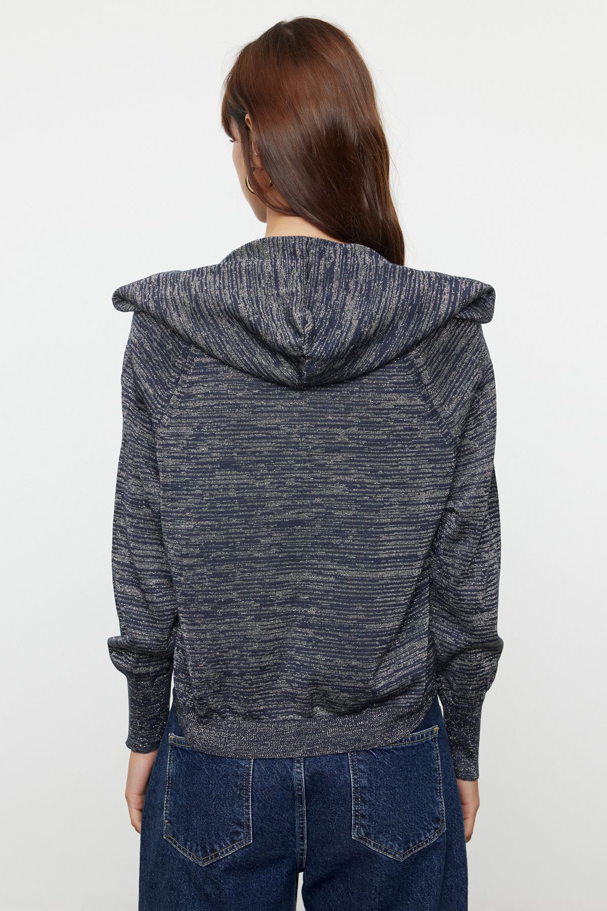 Trendyol Collection-Indigo Premium - Cardigan de tricotaj cu glugă cu croială largă și detalii cu sclipici TWOAW25HI00043 5