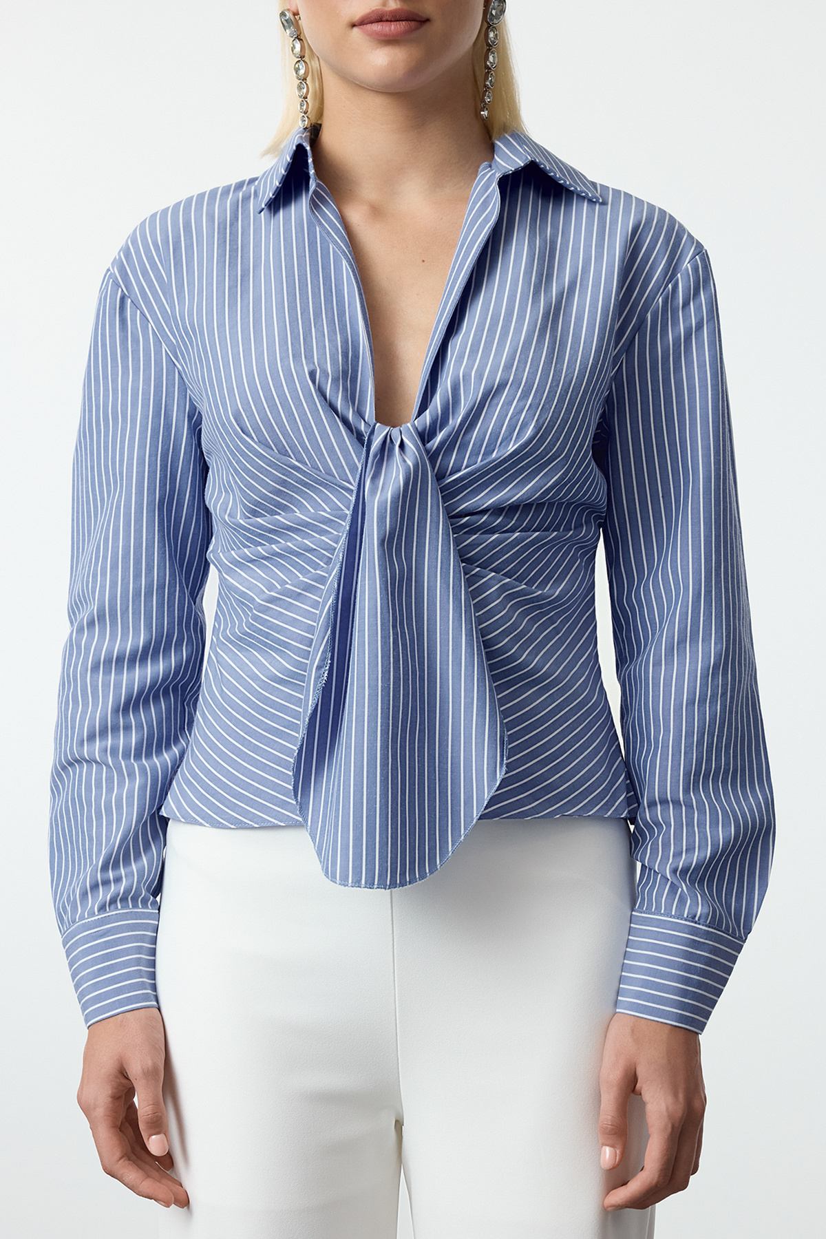 Trendyolmilla  Mavi Yaka Detaylı Poplin Gömlek TPRSS23GO00005 - Görsel 4