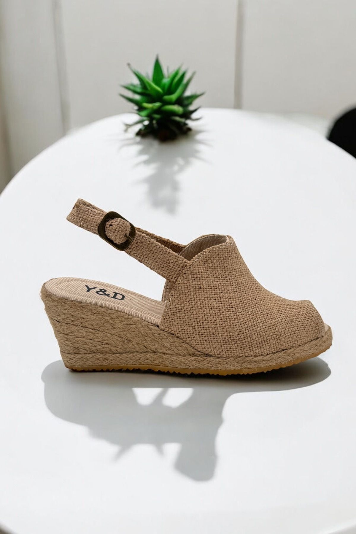 Y&D Shoes Dolgu Topuk Burnu Açık Keten Sandalet Espardil