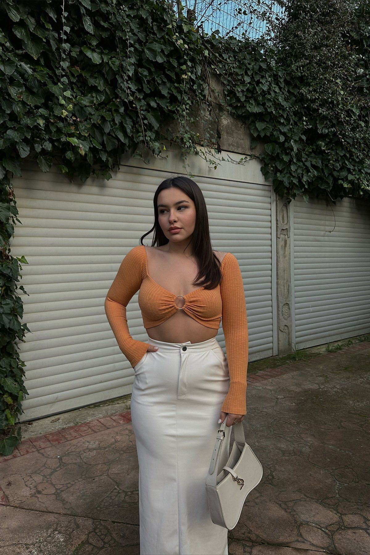 complete the look image