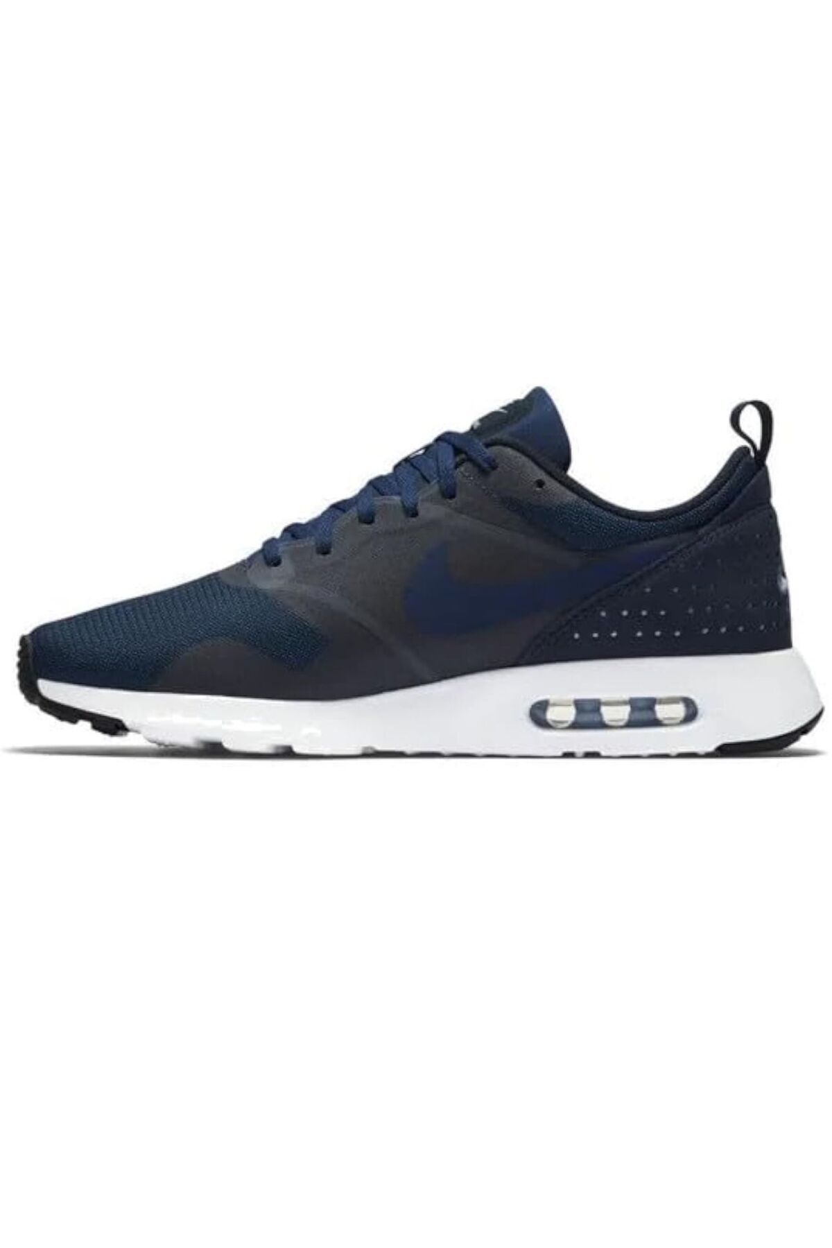 Nike tavas running shoes top