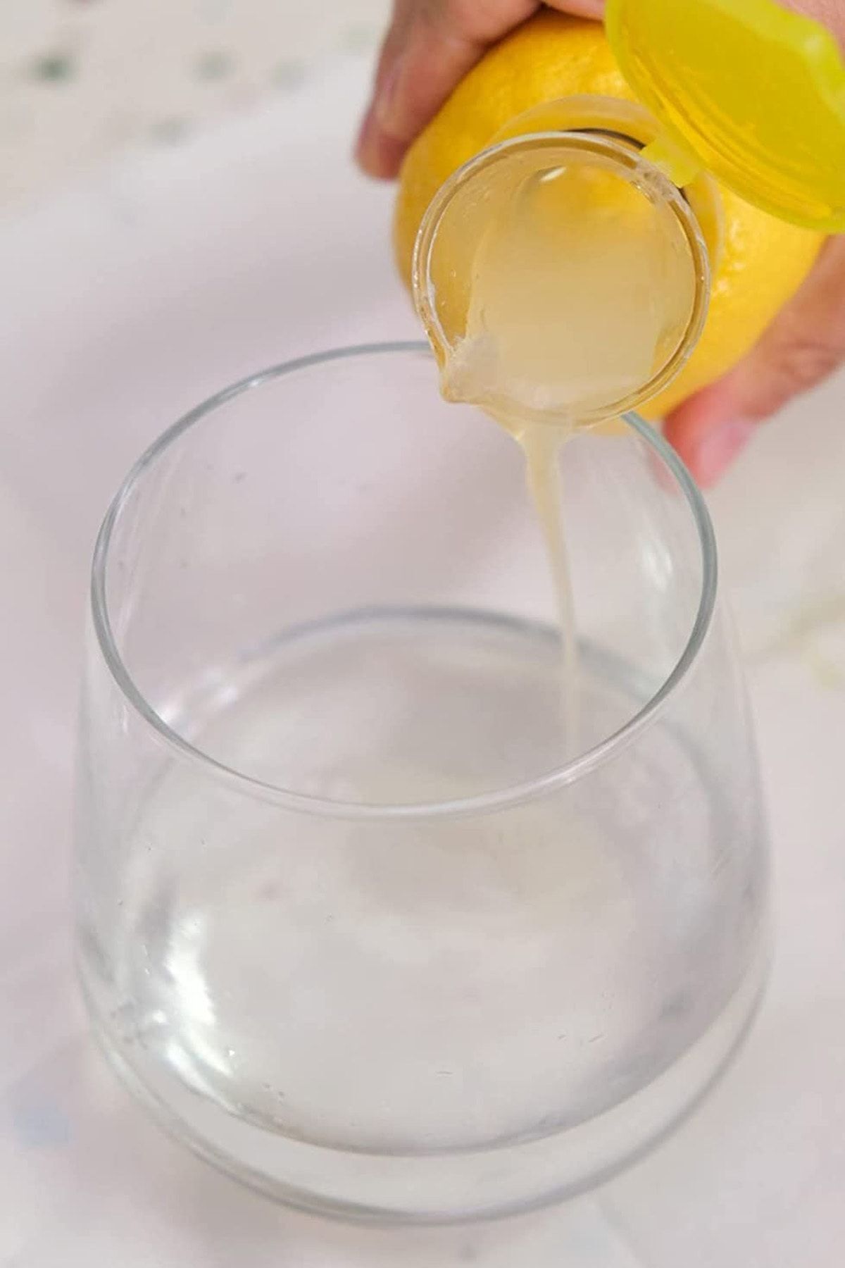 Sunplast-Smart Neon Lemon Squeezer - 2 Pieces 4