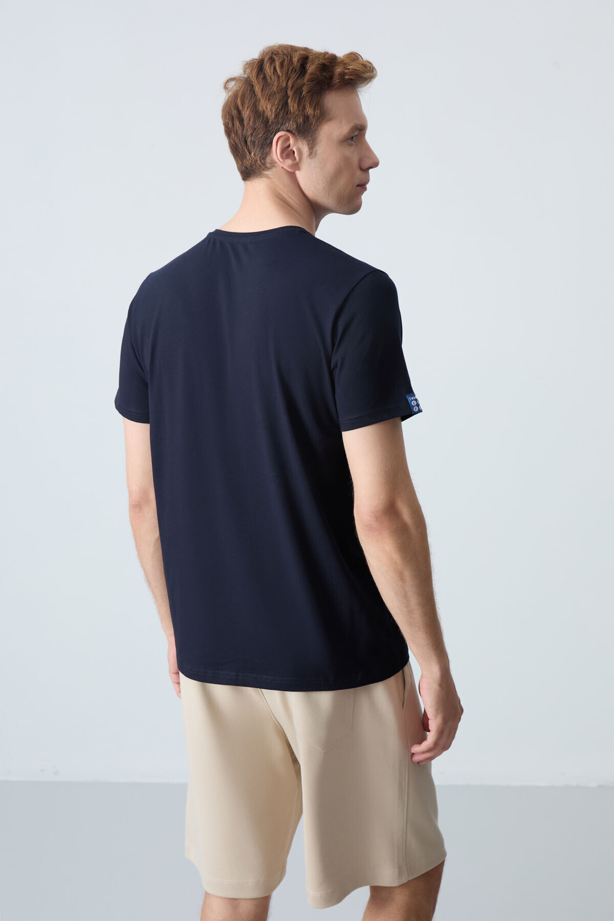 تیشرت مردانه آبی سرمه ای تامی لایف | T1399Y087912 اورجینال - تصویر 3