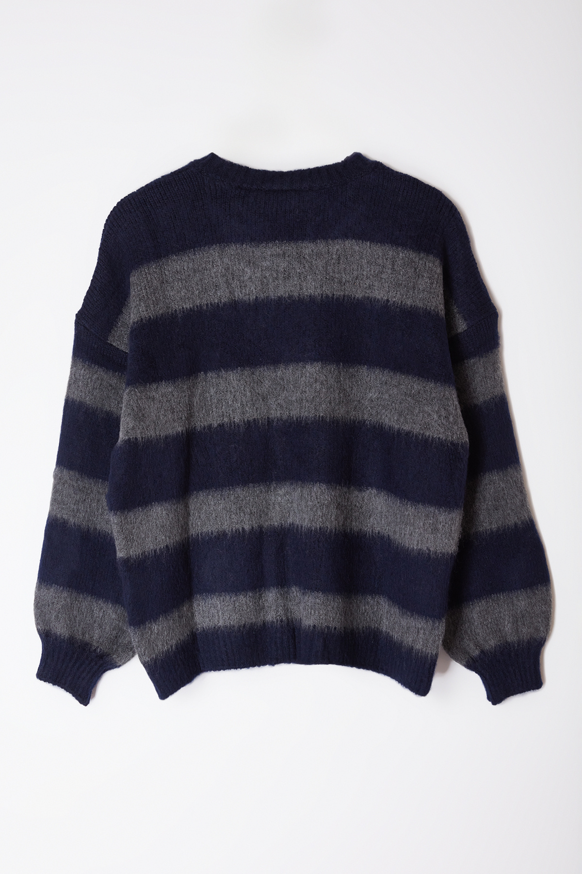 Trendyolmilla  Lacivert Yumuşak Dokulu Geniş Kalıp Triko Kazak TWOAW25KZ00283 - Görsel 7