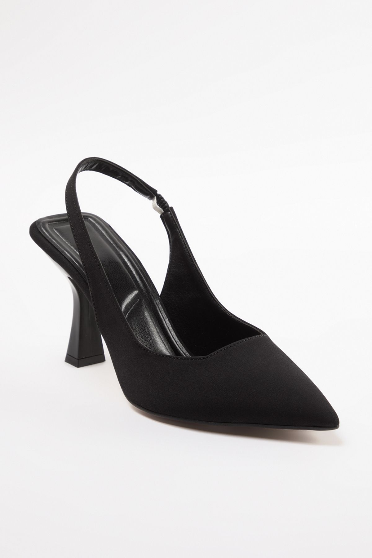 TRENDYOL SHOES-Schwarze Damenschuhe mit spitzer Zehenpartie und offenem Rücken und dünnem Absatz TAKAW25TO00010 4