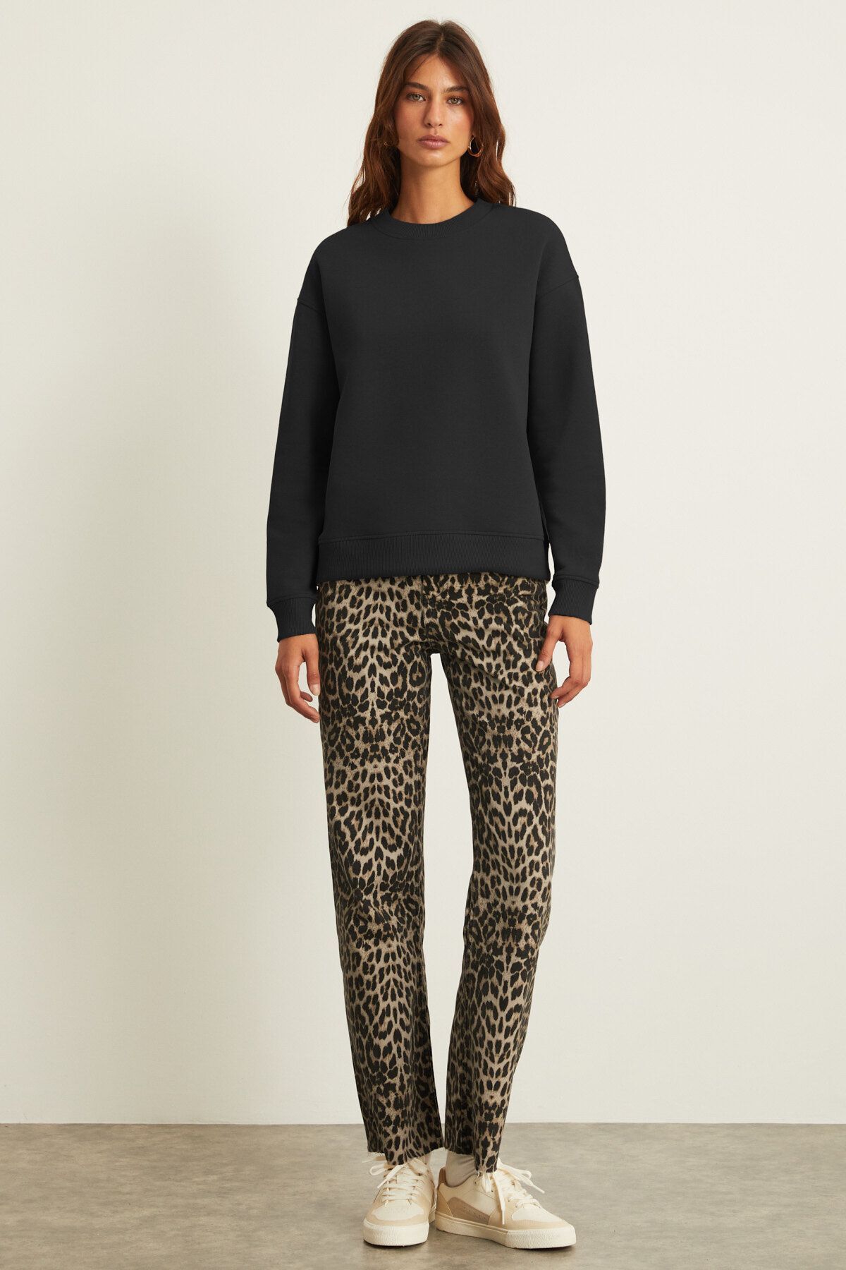 GRIMELANGE  AKSELI Kadın Bisiklet Yaka 3 İplik Organik Pamuk Siyah Sweatshirt - Görsel 2