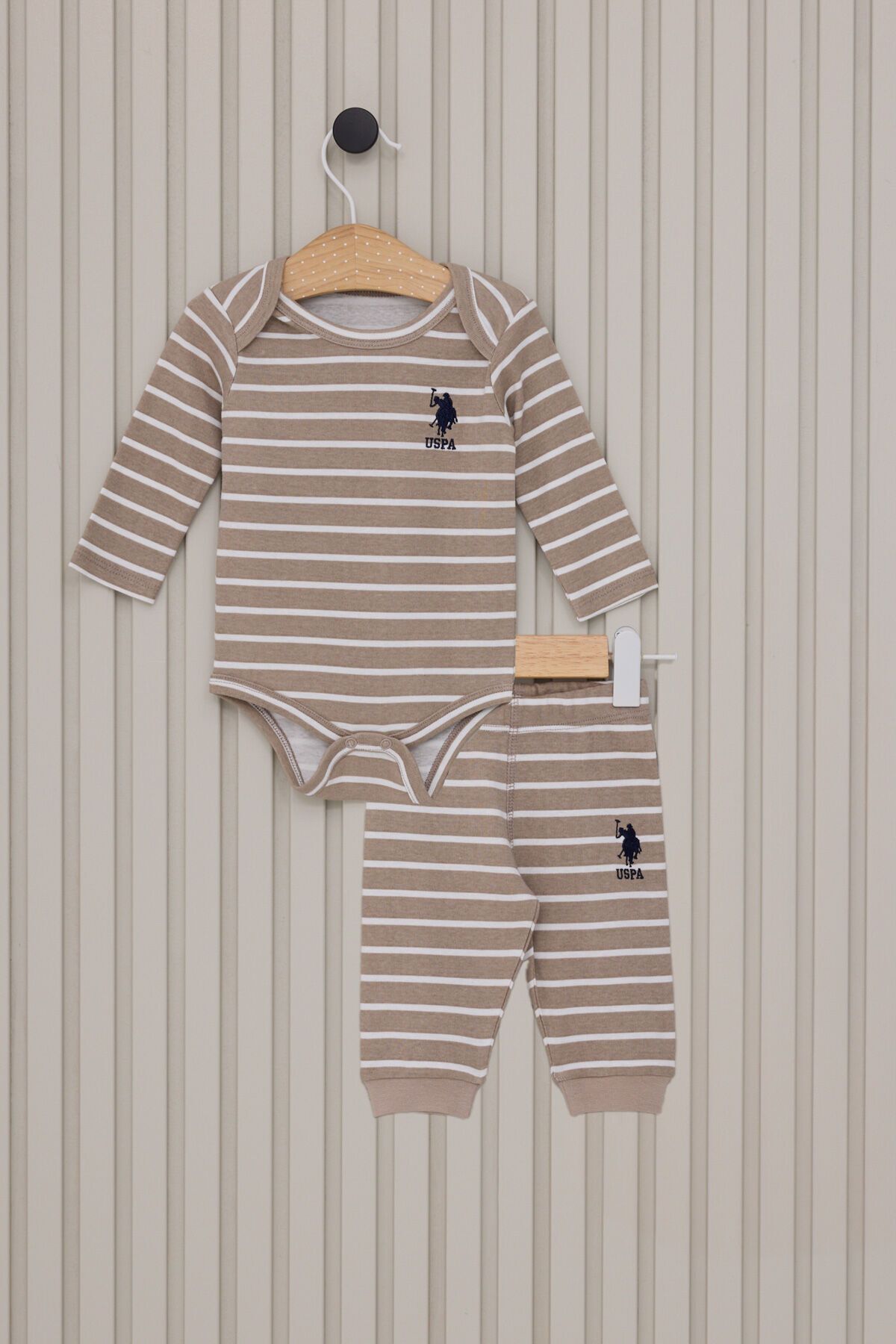 U.S. Polo Assn. Set Pentru Bebeluși Din 2 Piese, Maro Masculin - 6–9 months