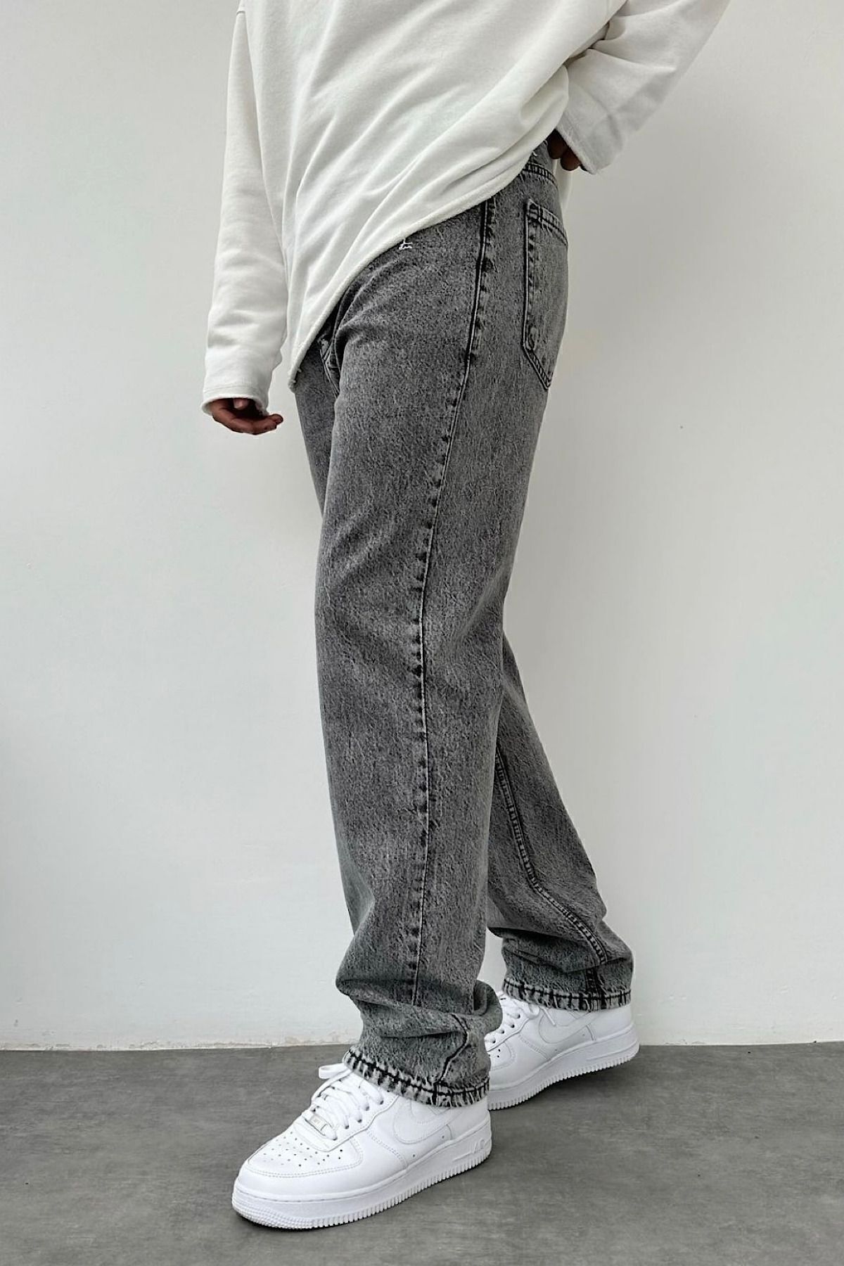 pantalon gris à lacide