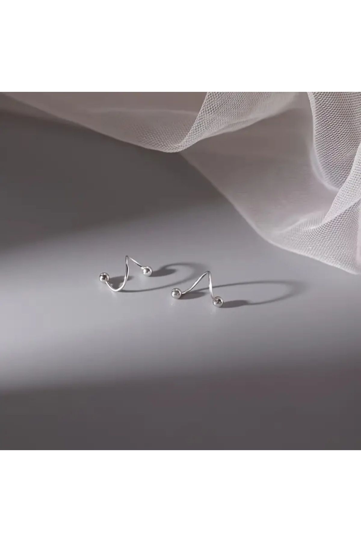 Alyonajewelry-حلق برغي فولاذي مزين بالخرز 2