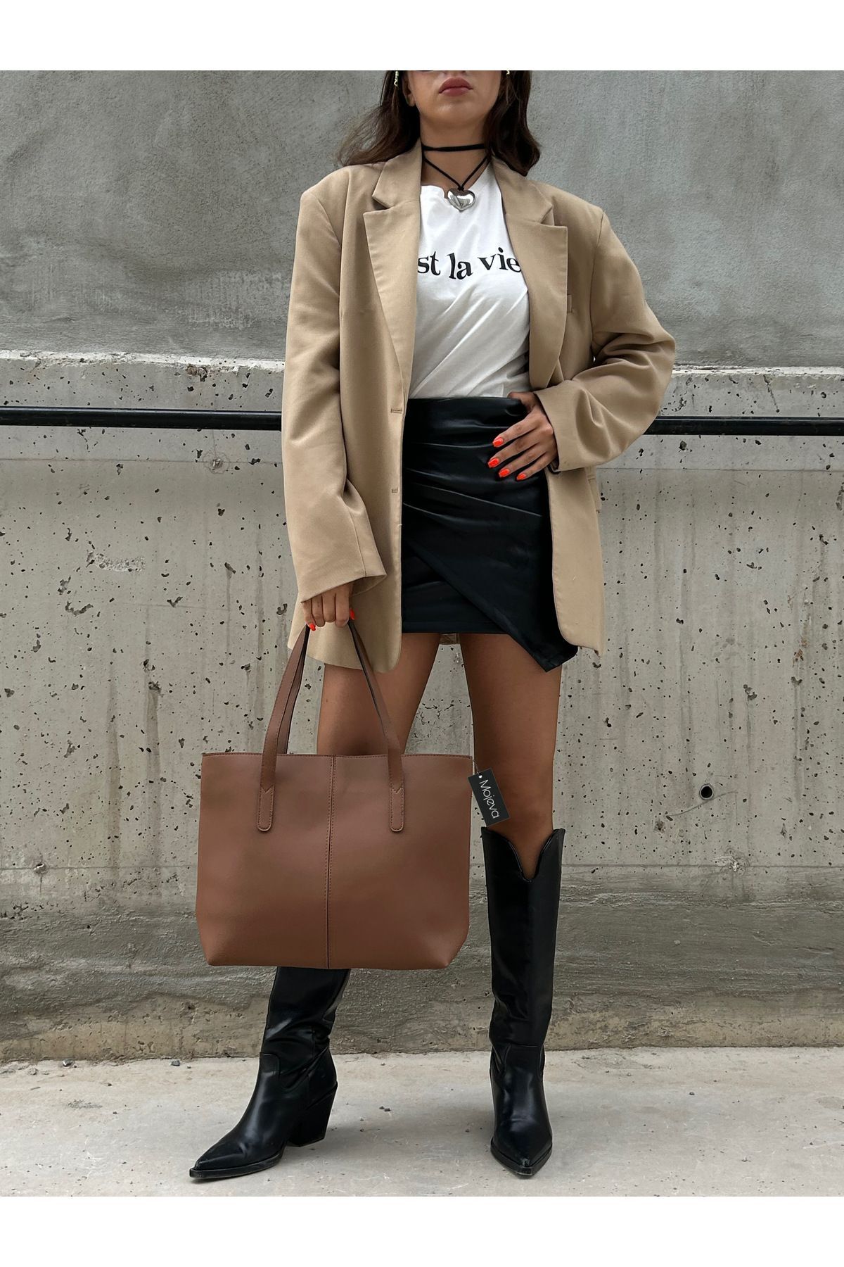 https://cdn.dsmcdn.com/ty1499/product/media/images/prod/QC/20240823/10/44bf7333-4c06-32cf-853e-d9451a7a8935/1_org_zoom.jpg