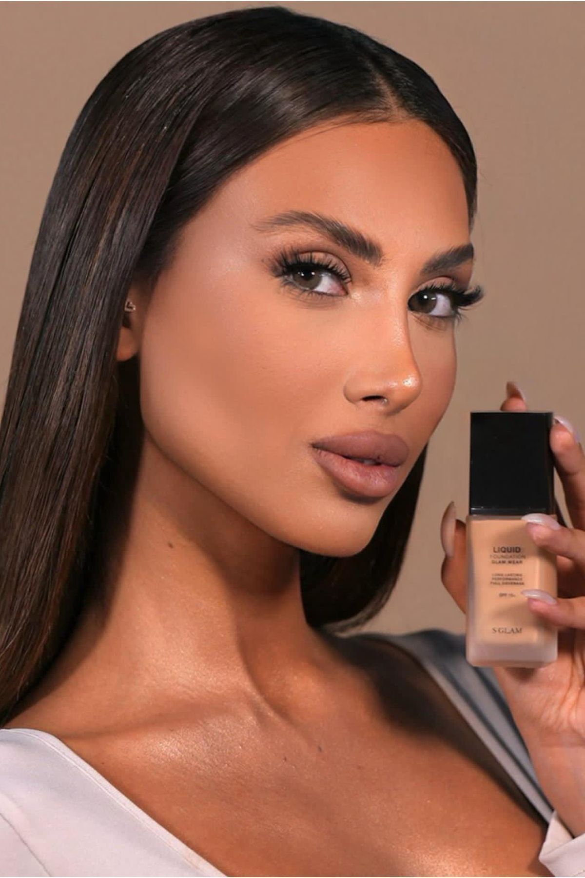 فونداسیون برنزه Spf15 30 میلی لیتر S'GLAM