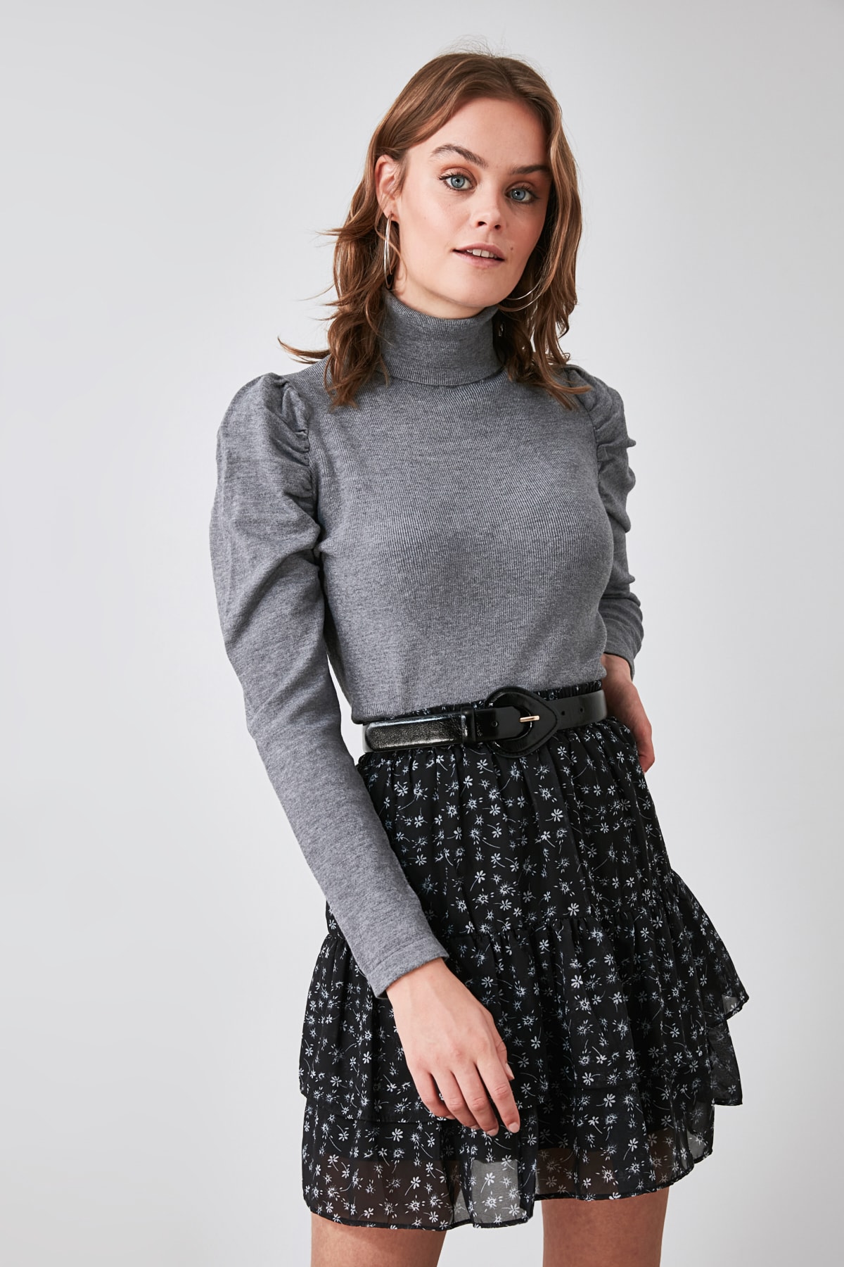 Trendyolmilla  Siyah Çiçekli Astarlı Volanlı Şifon Mini Dokuma Etek TWOAW21ET0410 - Görsel 4