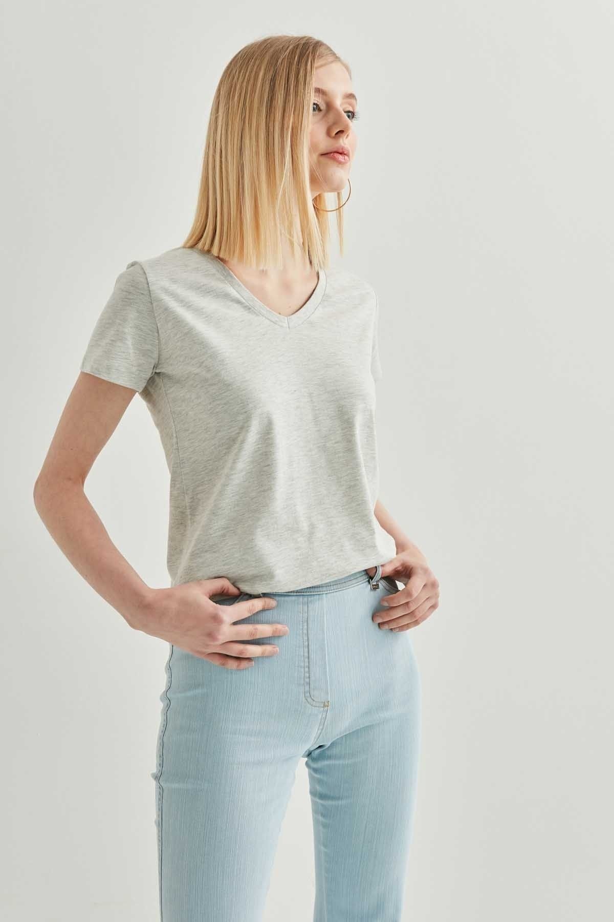 Vitrin T-Shirt Grau Regular Fit FN6195