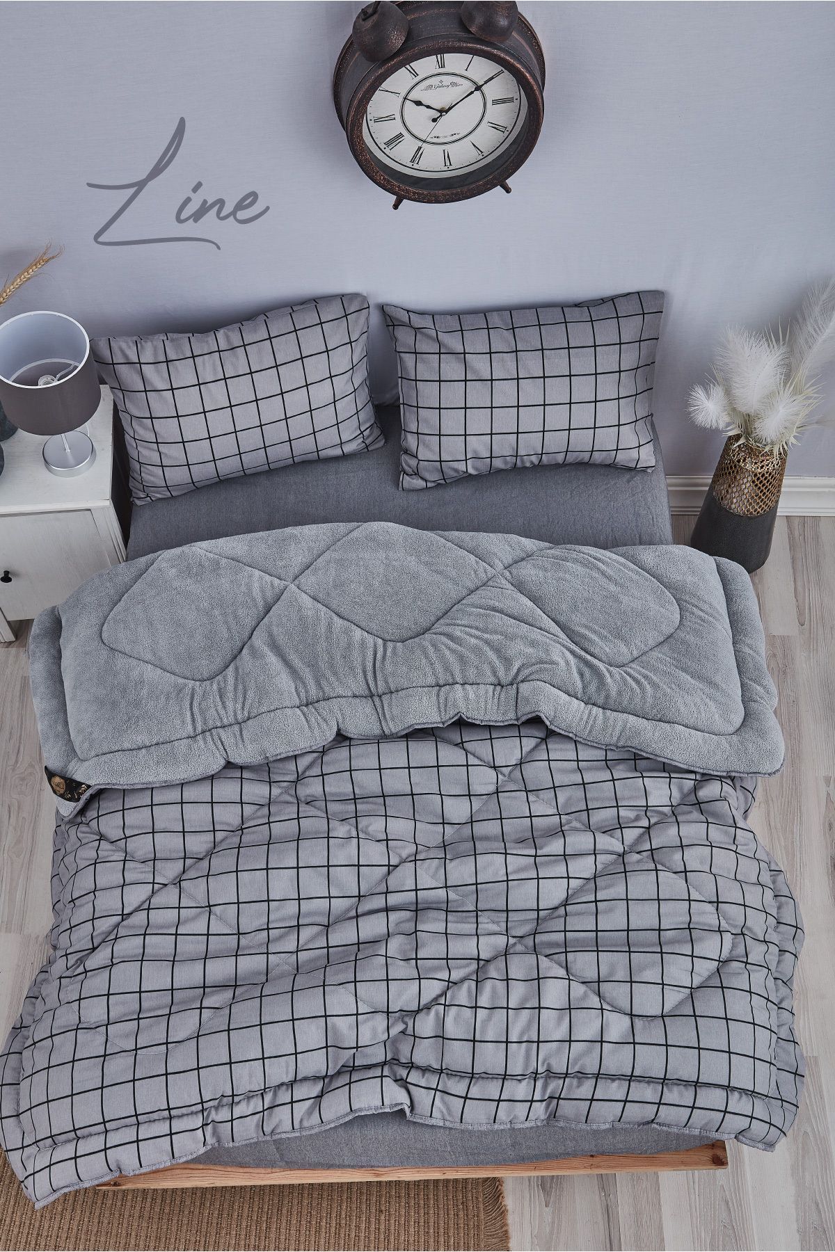 MARLA HOME-Fluffy Double Welsoft Line Patterned Double-Sided Quilt Set 1