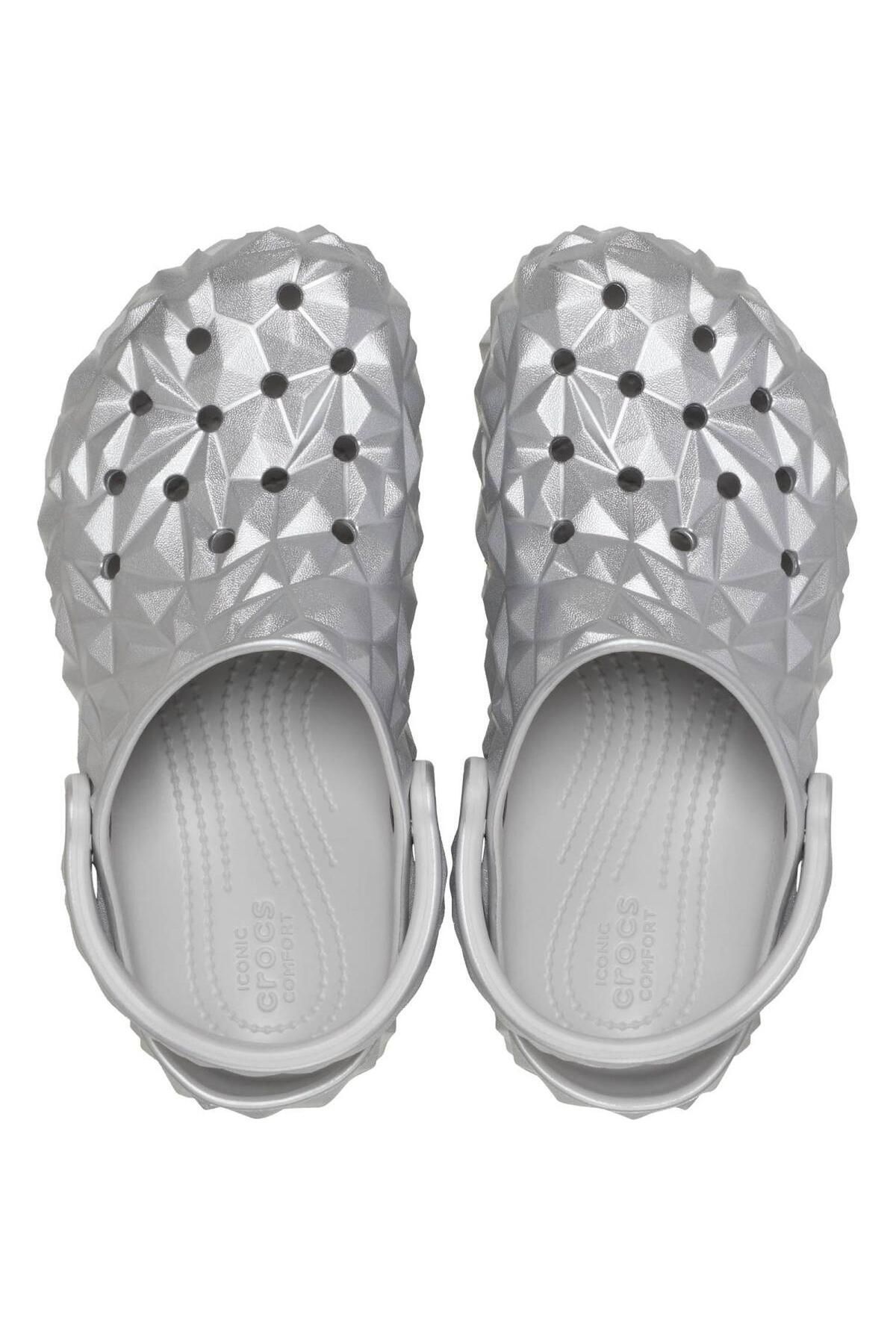 Crocs Classic Metallic Geometric Clog Un sex Terlik CR210002 CRC.040 Gumu 36 37 Kad n Ayakkab