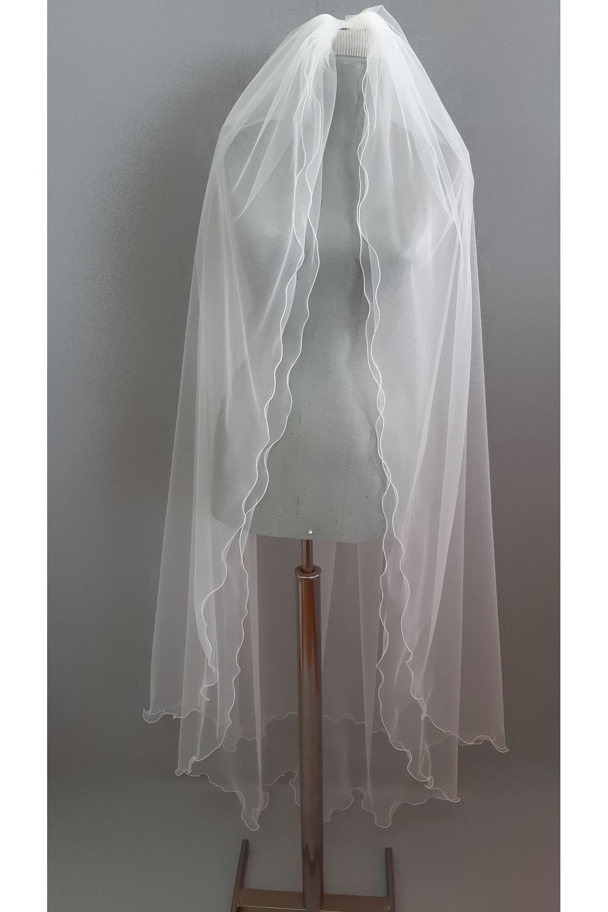 Suzanna Moda Kenarı Misina ile Kıvrılmış Beyaz Sade Hayal Tül 1mt 50cm Boy Çift Kat Duvak