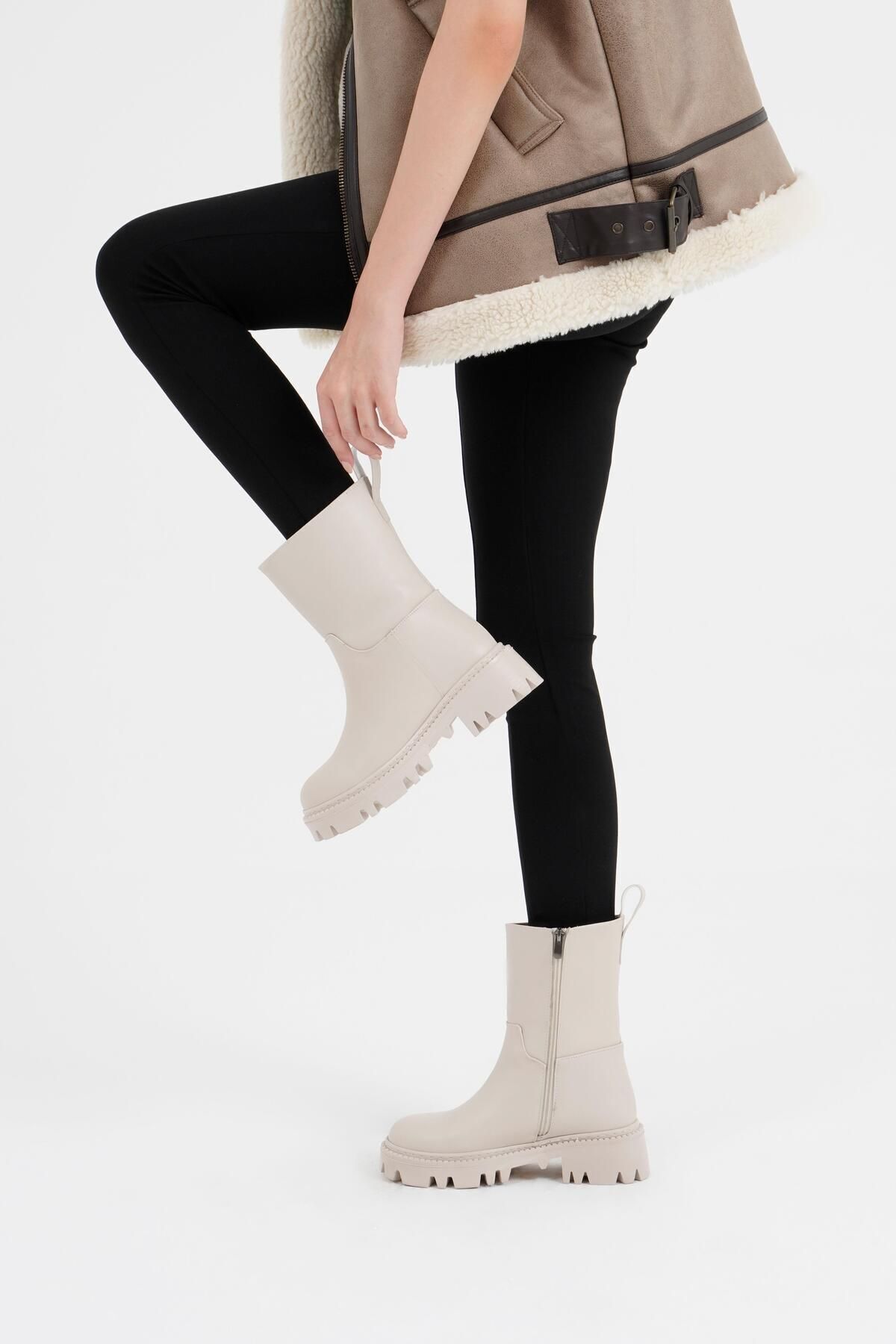 CZ London-Damenstiefel ohne Schnürsenkel, flaches, langes Modell mit gezahnter Sohle 5