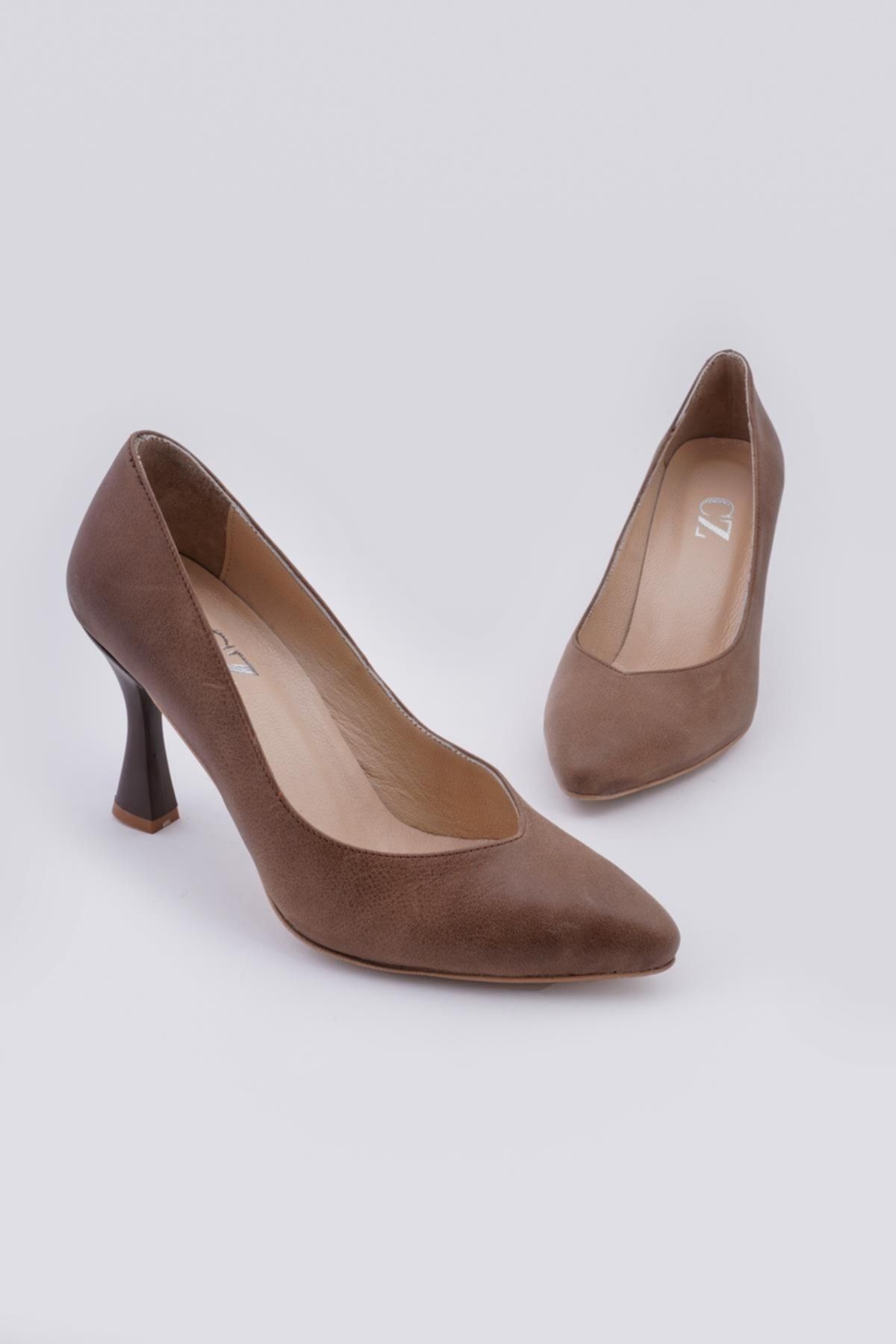 CZ London-Damenschuhe aus echtem Leder mit spitzer Spitze und Kelchabsatz 6