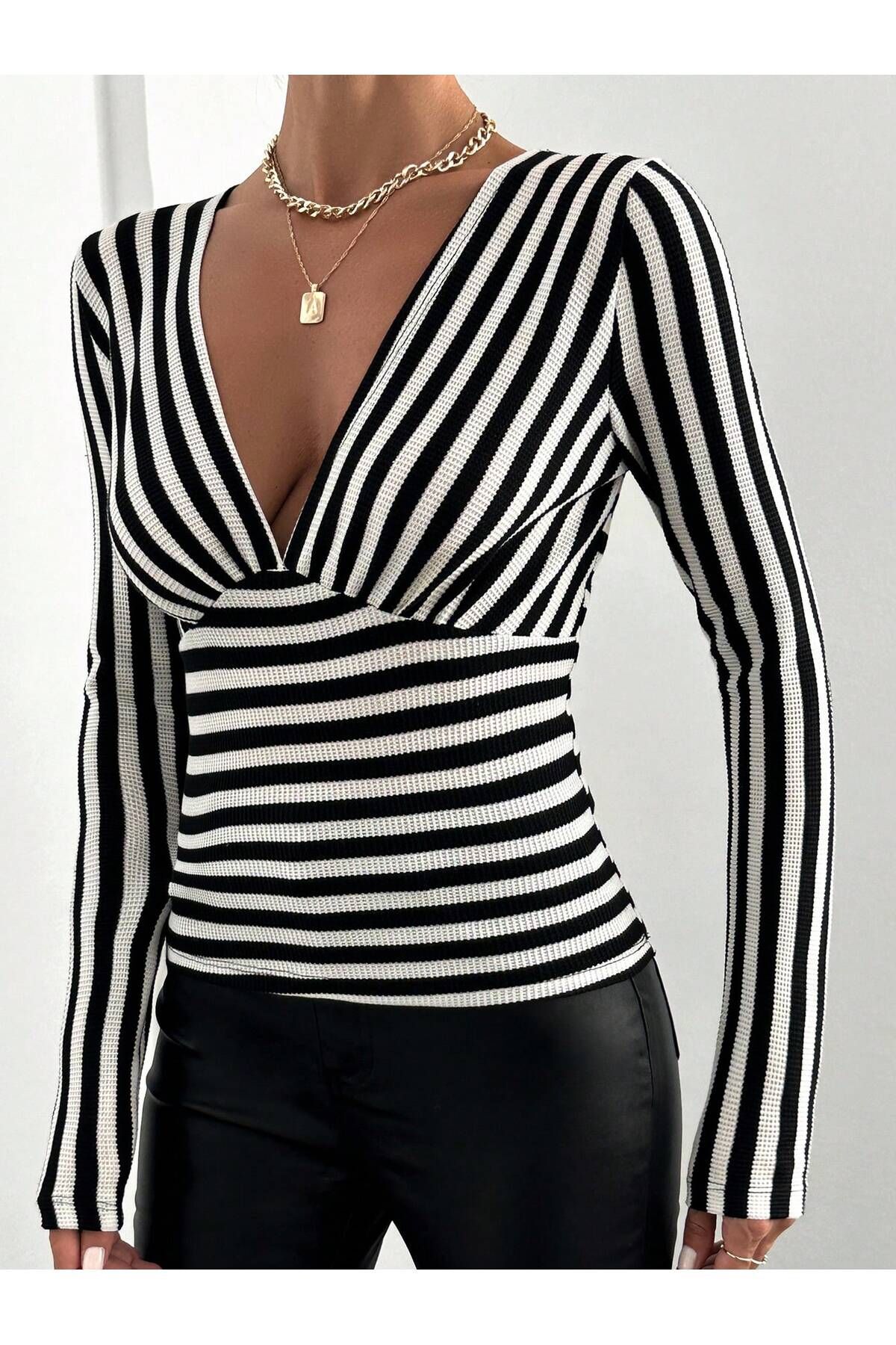 OLSAMODA ΓΥΝΑΙΚΕΙΑ ΥΦΑΣΜΑΤΙΚΗ ΜΠΛΟΥΖΑ ΜΕ ΡΙΓΕΣ ΜΕ ΛΟΥΡΑΚΙΑ ΣΕ ΣΧΗΜΑ Β ΜΕ ΛΟΥΡΑΚΙΑ ΠΛΕΚΤΗ ΥΦΑΣΜΑΤΙΚΗ ΜΠΛΟΥΖΑ