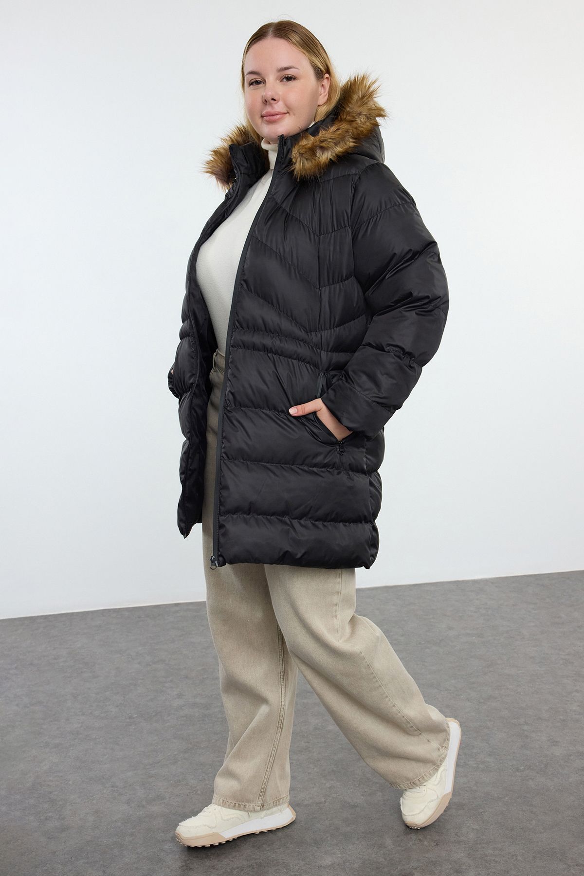 complete the look image