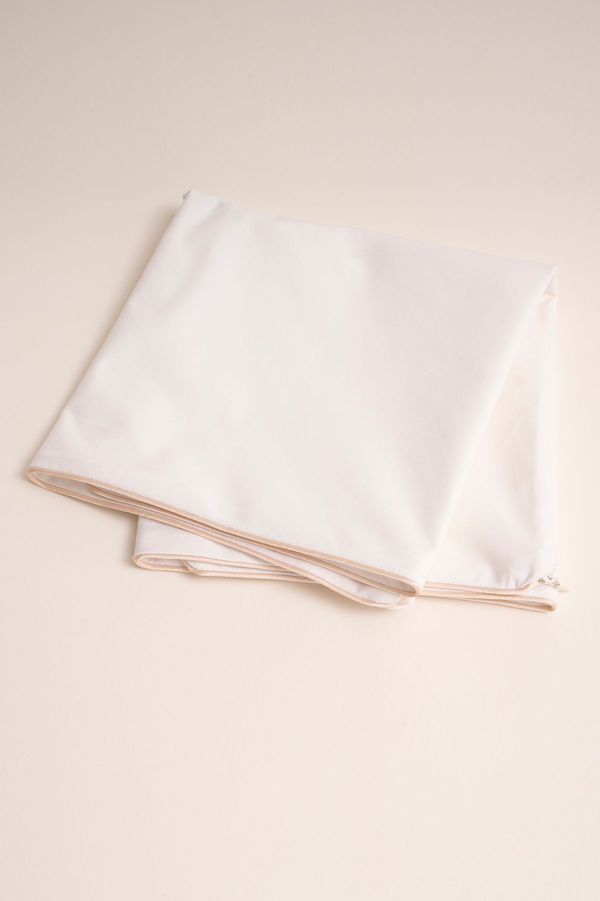 https://cdn.dsmcdn.com/ty1503/product/media/images/prod/QC/20240827/03/5976d1c0-d481-34c0-9eba-a9bd42b0e2b1/1_org_zoom.jpg