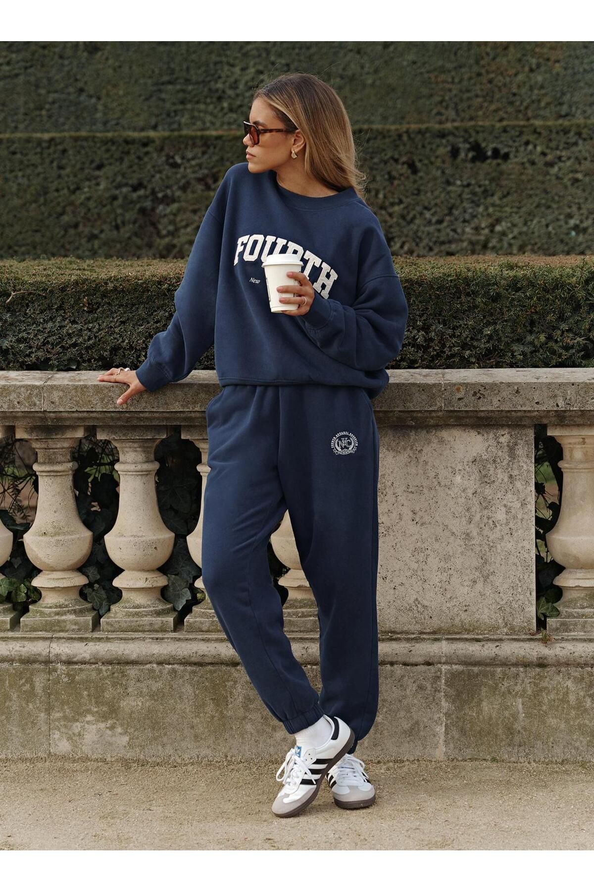 Blue sweatshirt and sweatpants store