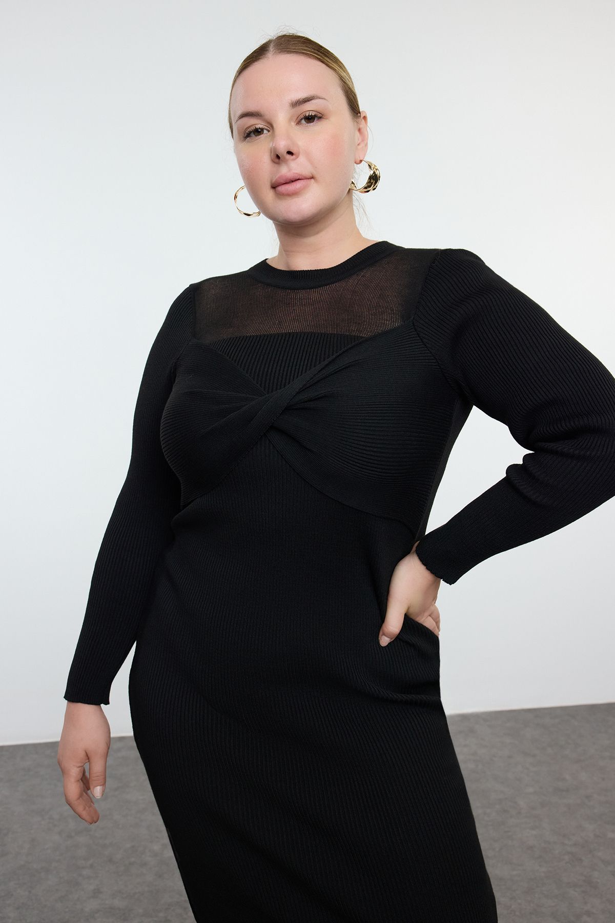 mala-crna-haljina