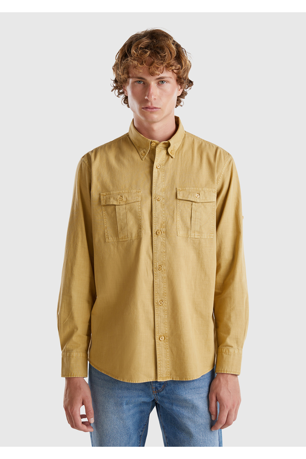 یونایتد کالرز آو بنتون پیراهن آستین بلند مردانه ۱۰۰٪ پنبه‌ای قهوه‌ای روشن