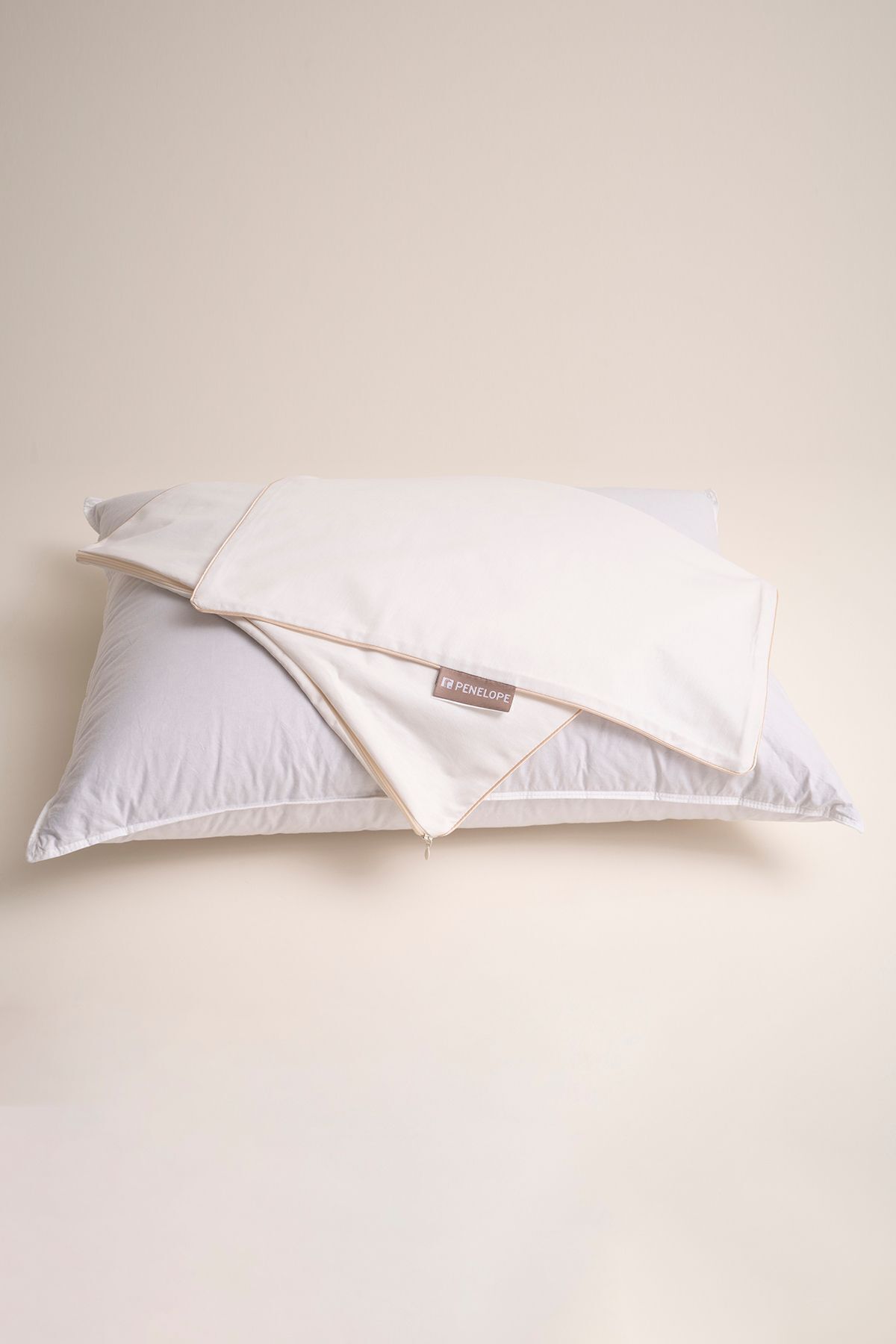 https://cdn.dsmcdn.com/ty1504/product/media/images/prod/QC/20240827/03/32ebb9e1-14c7-34df-ad7b-5d17414e408d/1_org_zoom.jpg