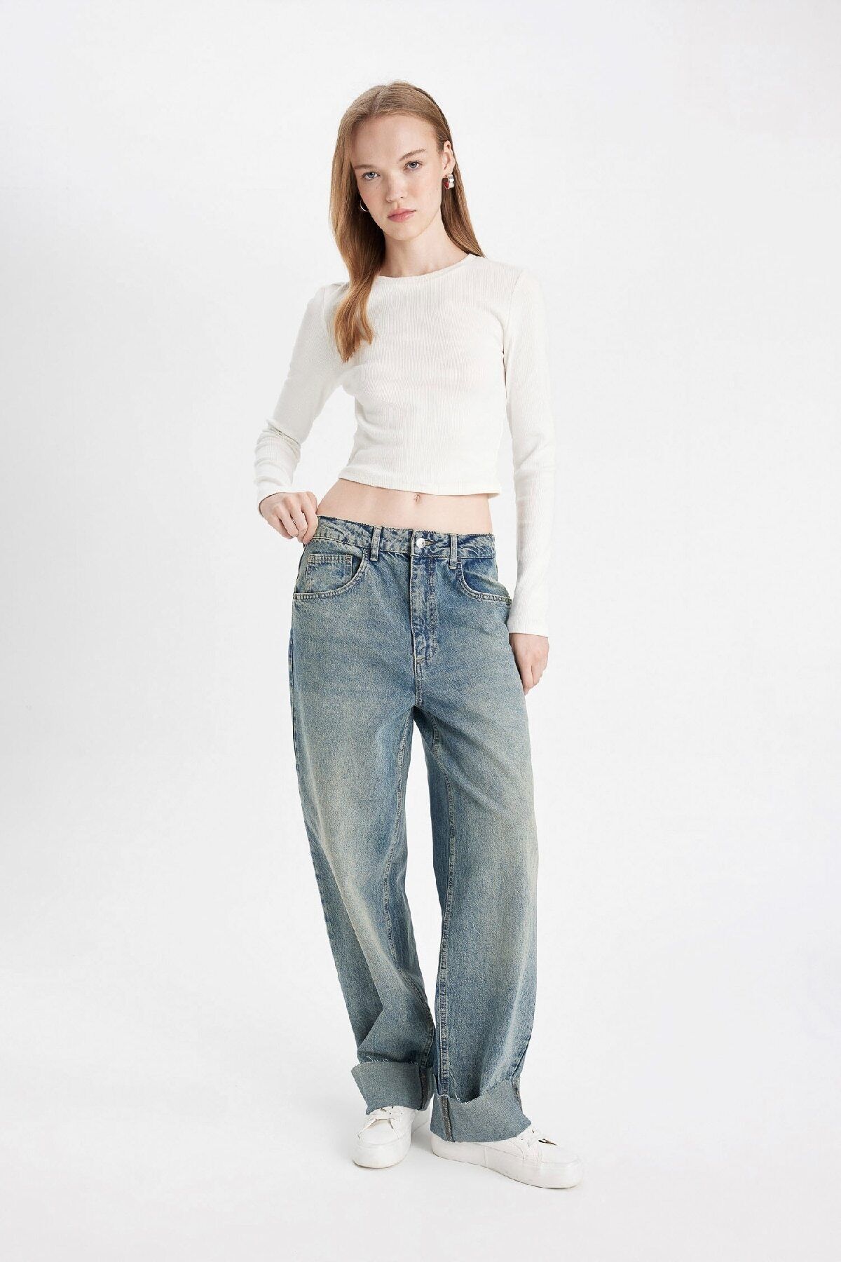 Baggy Fit Yüksek Bel Katlamalı Paça Bilek Boy Jean Yıkamalı Pantolon D5440ax24au