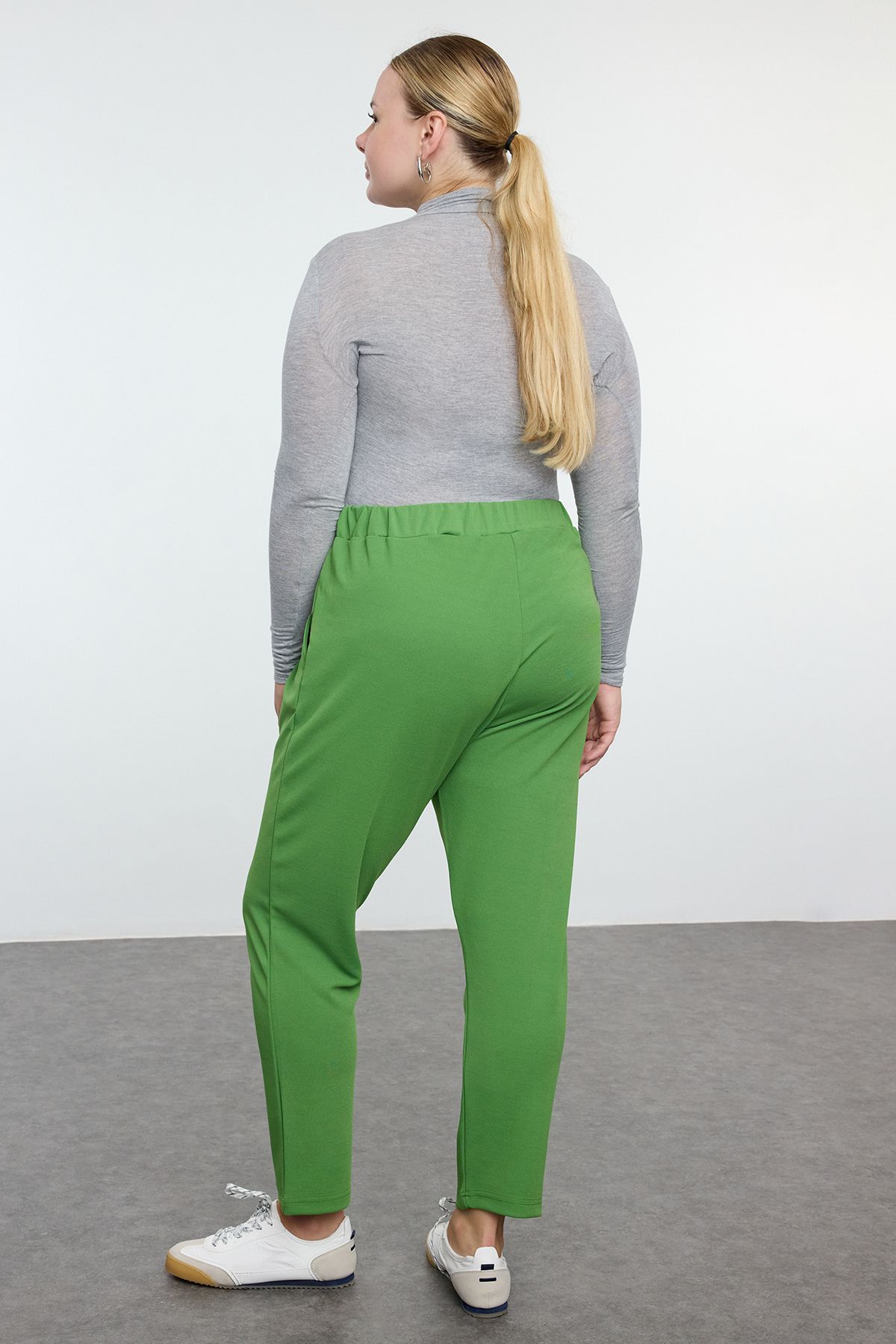 Trendyol Curve-Large Size Green Carrot Fit Knitted Trousers - TBBAW25AR00002 5