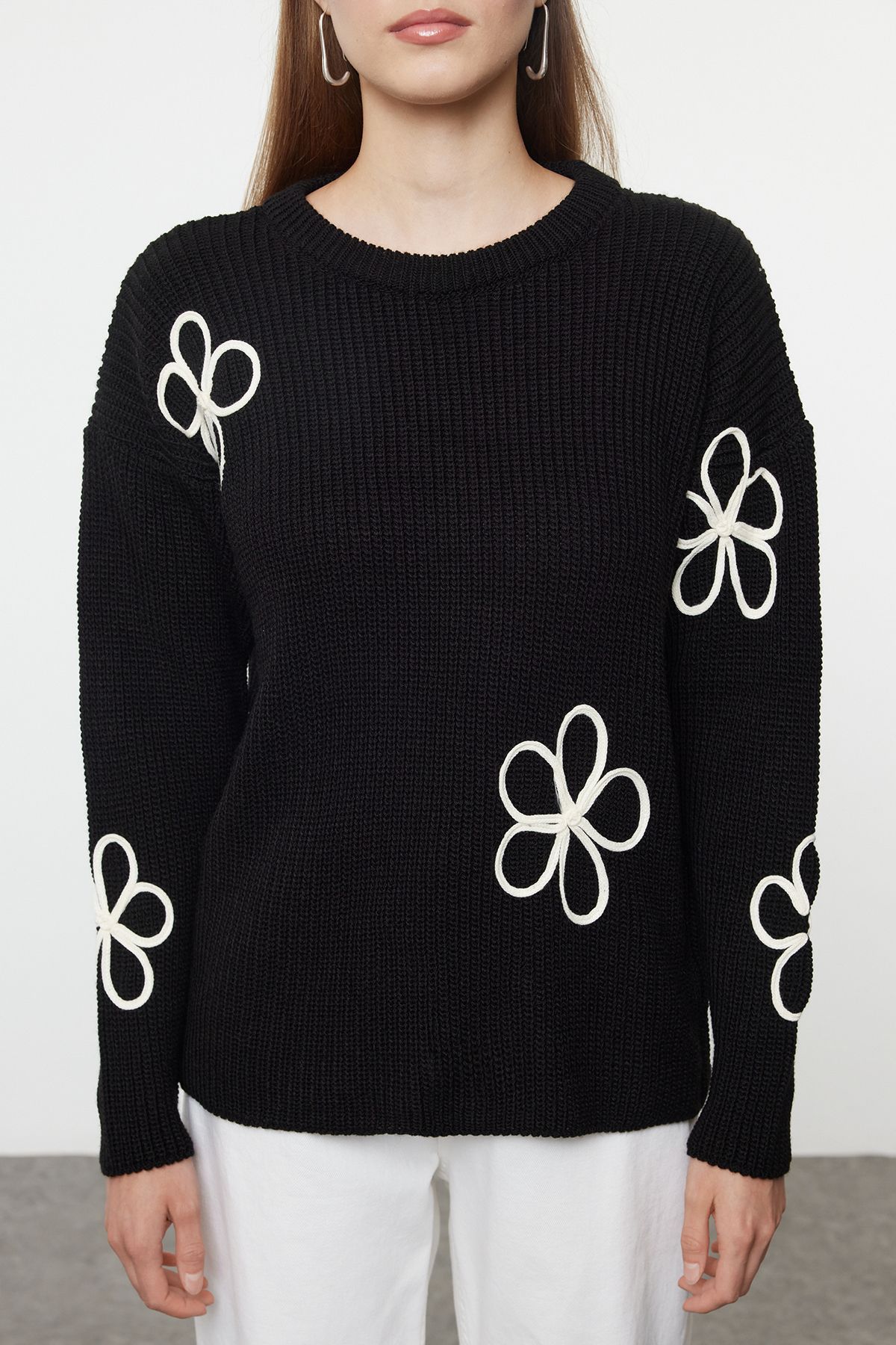 Trendyol Collection-Pulover din tricot cu nervuri negre cu imprimeu floral - Genușă, decolteu triplu TWOAW25KZ00323 3