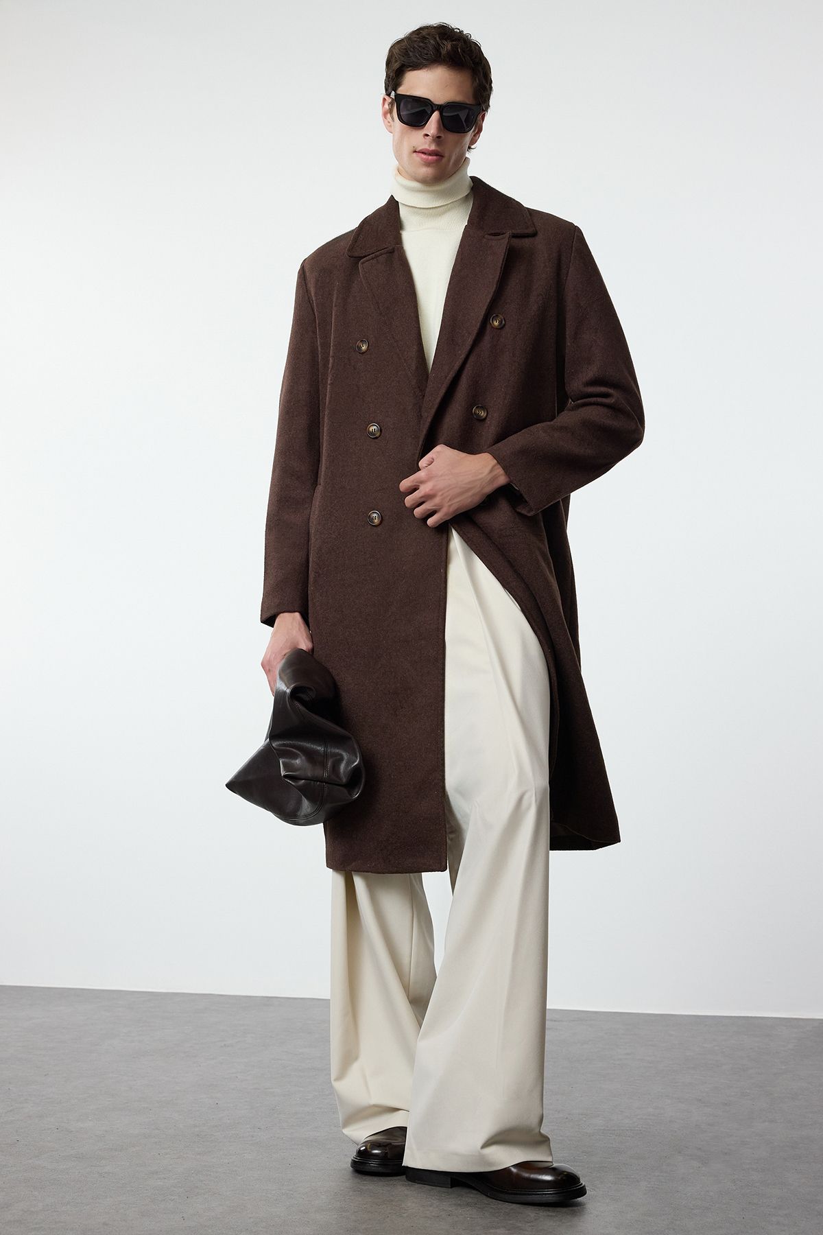 complete the look image