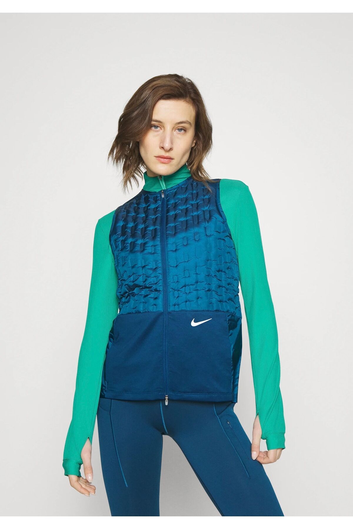 Nike Therma fit Adv Downfill Women s Running Vest Full zip Ndd Sport Trendyol