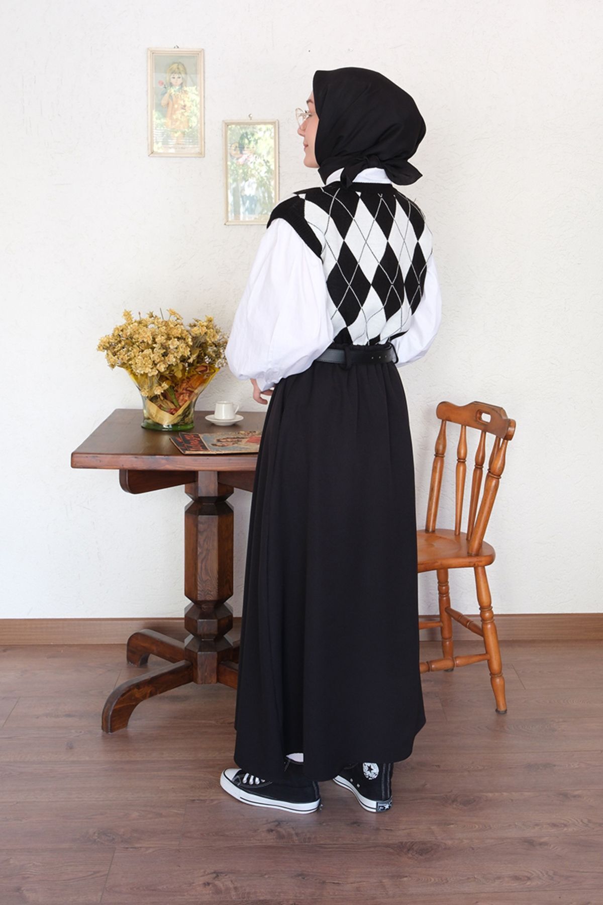 https://cdn.dsmcdn.com/ty1505/product/media/images/prod/QC/20240826/14/d5fe08e2-c285-3aad-8f89-430deabc0790/1_org_zoom.jpg