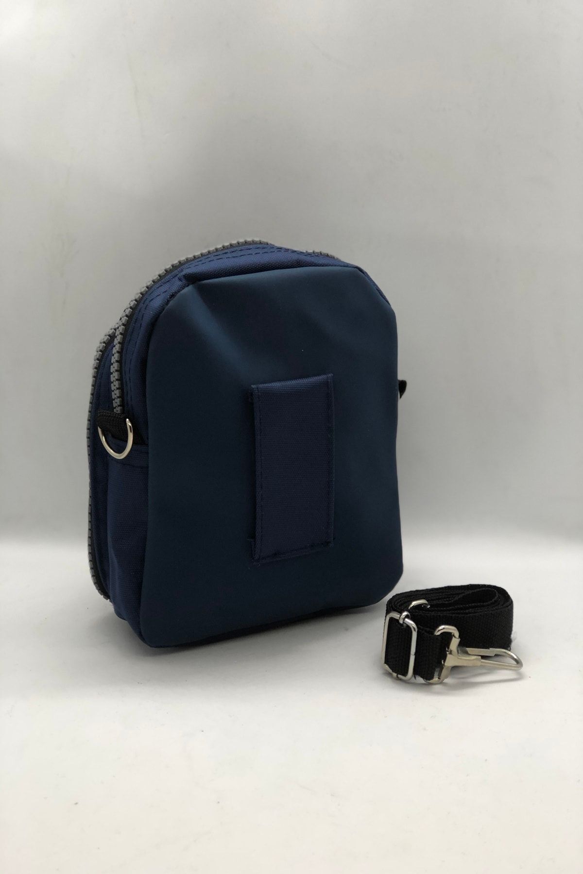 CAKİNS  Lacivert Çapraz Erkek Çantası - Görsel 2