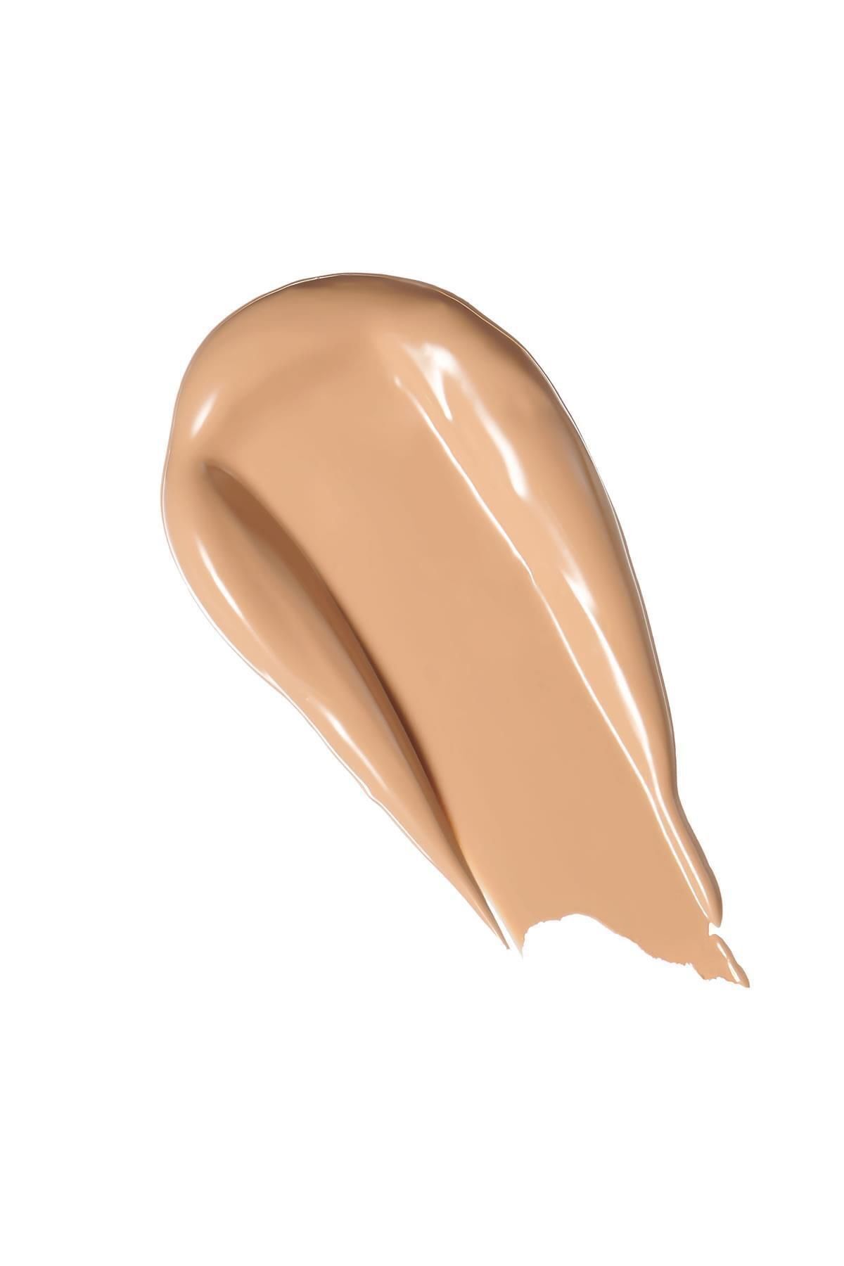 Revolution-Conceal And Hydrate Concealer C8 2