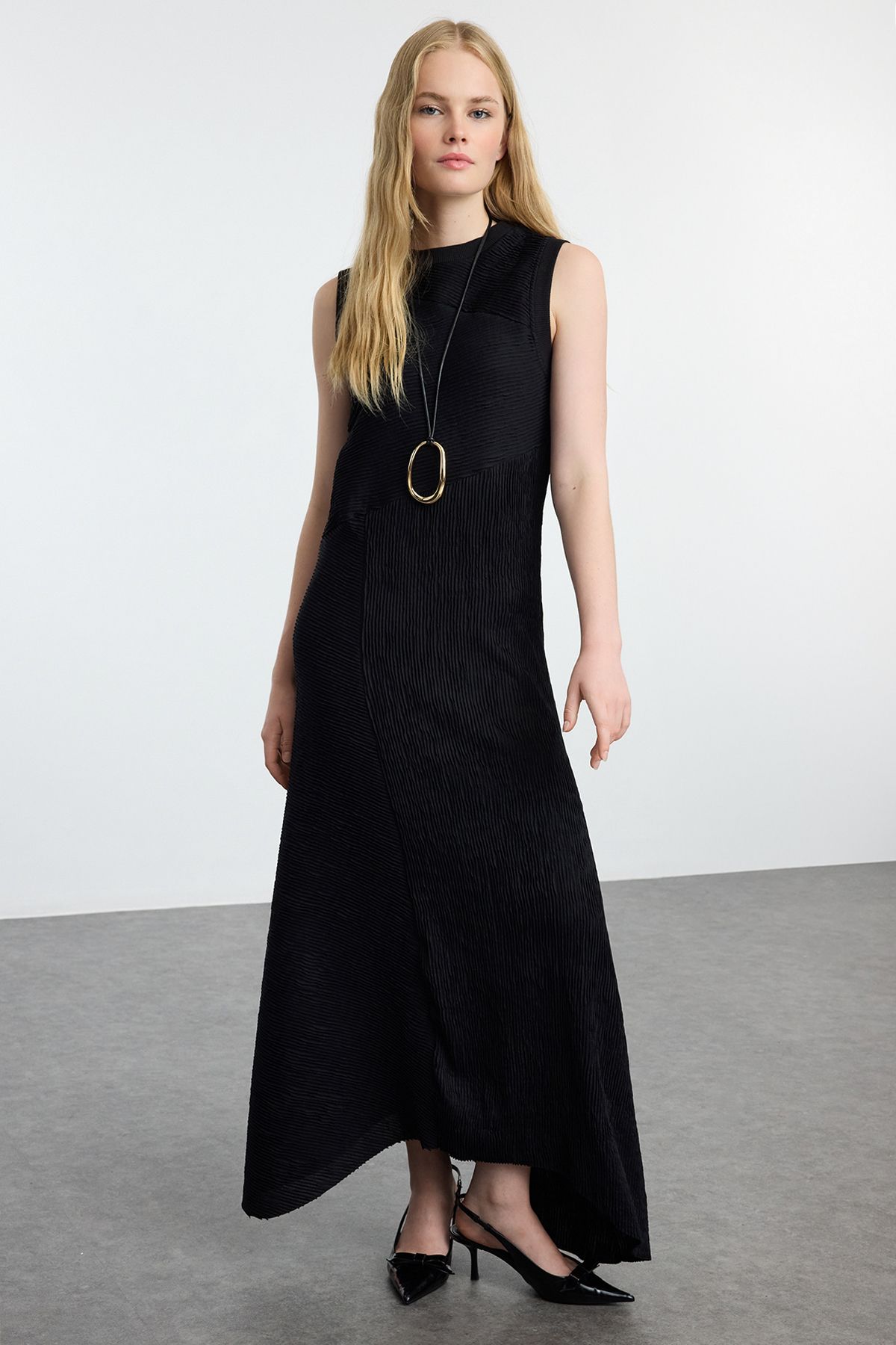 Trendyol Modest Dzianinowa Czarna Sukienka Bieliźniana - Kobieta - L