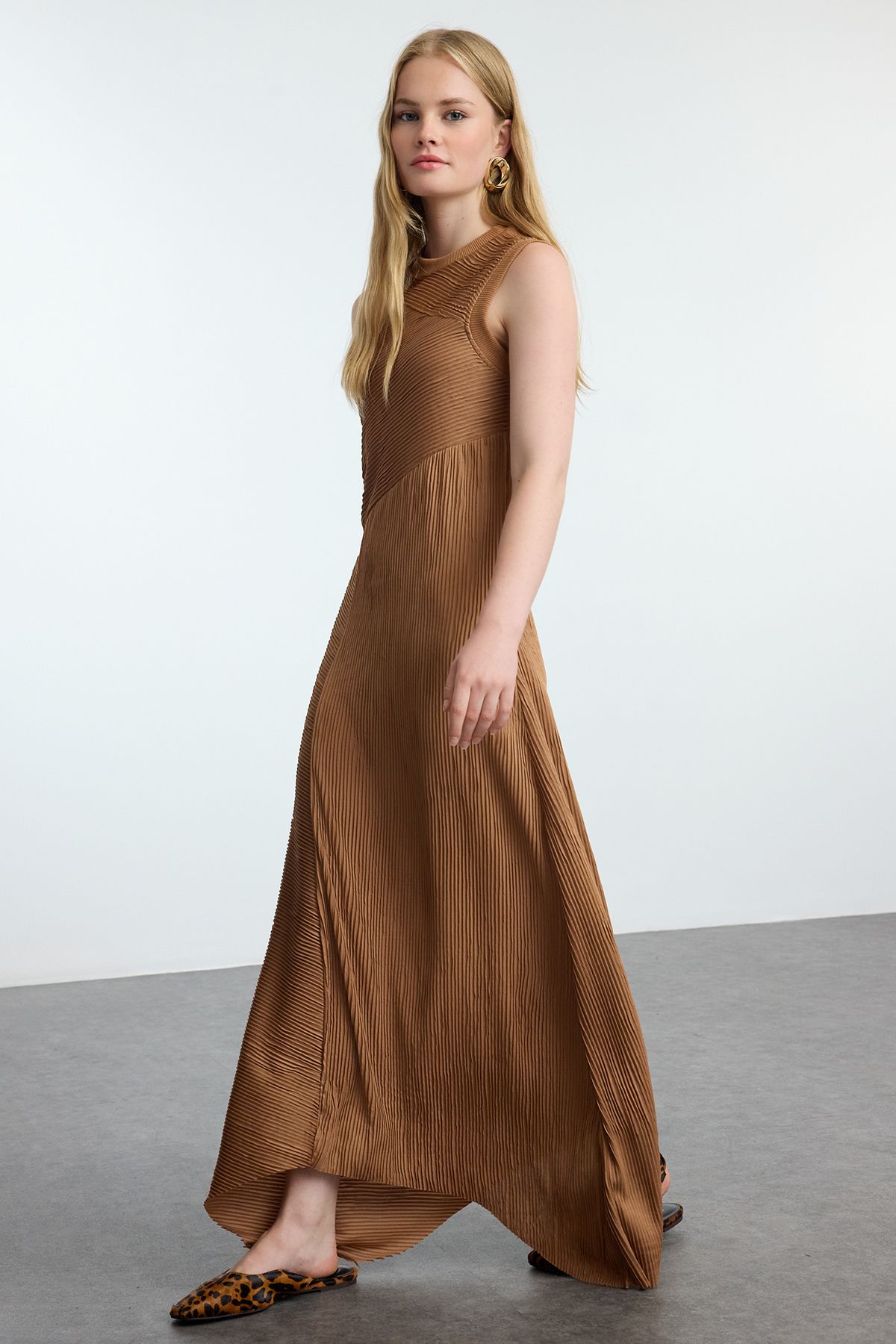 Modest shift dress hotsell