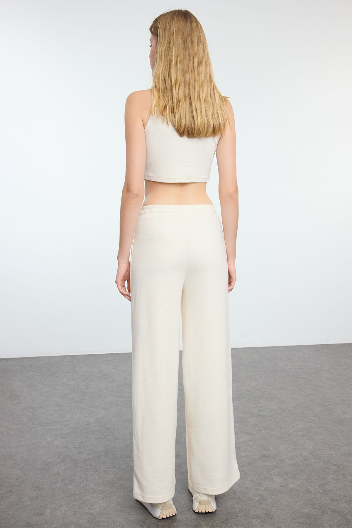 Trendyol Collection-White Wide Leg Ribbed Trousers - Thessaloniki Knitted, TWOAW25PL00017 5